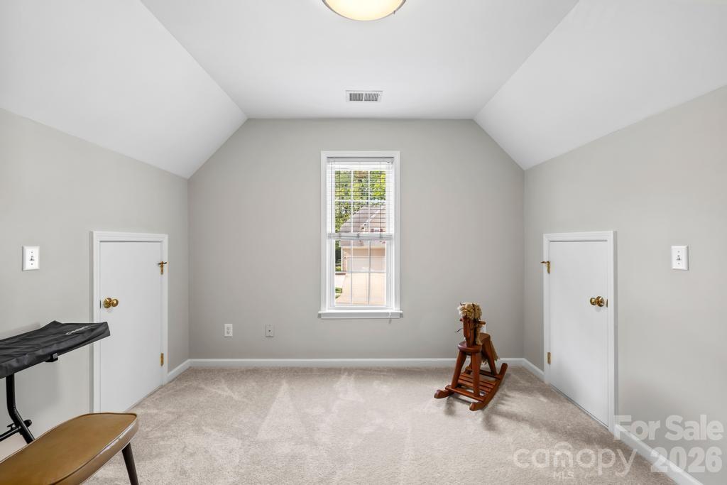 17028 Hampton Trace Road — Huntersville