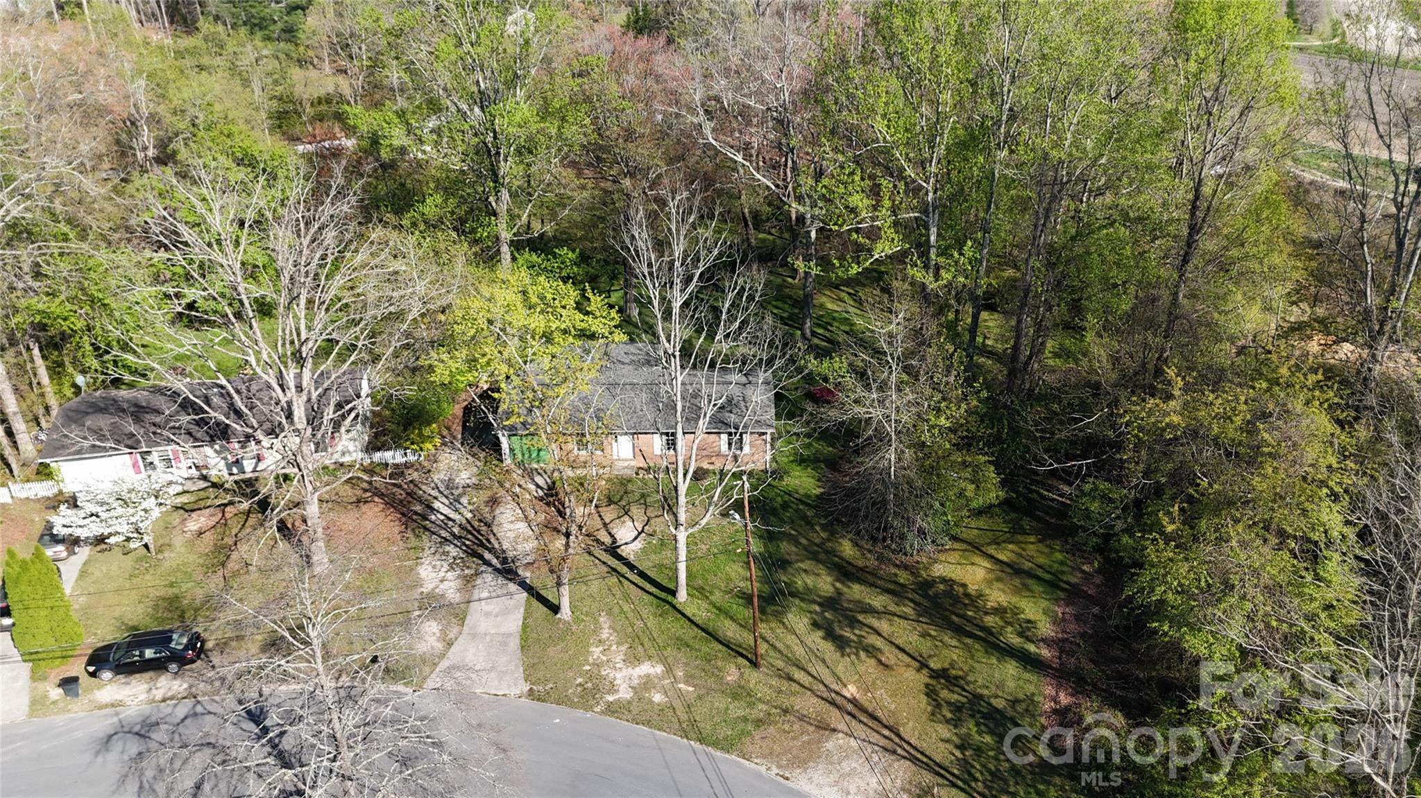 33 Springside Drive — Hendersonville