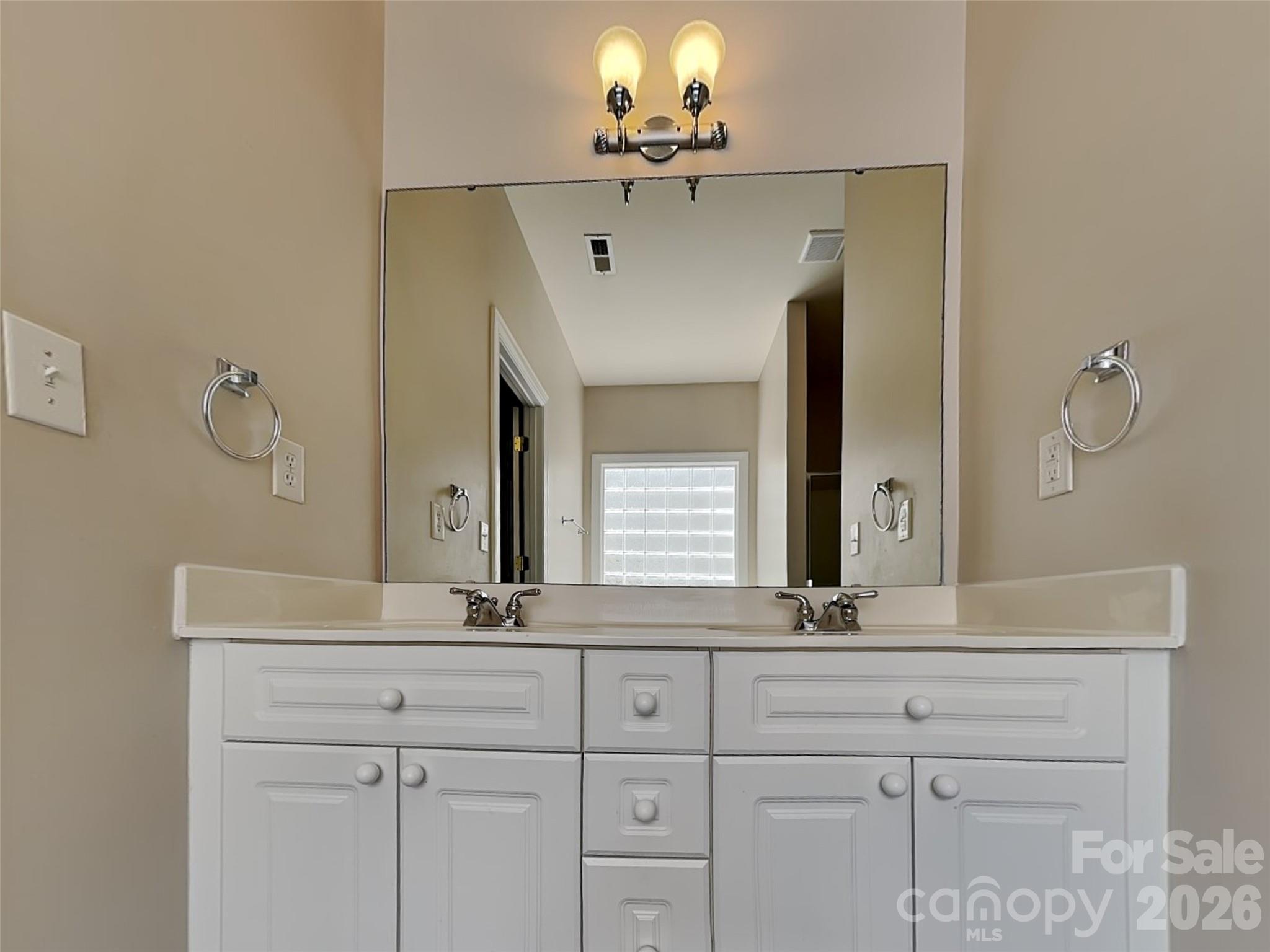 1004 Sentinel Drive — Indian Trail