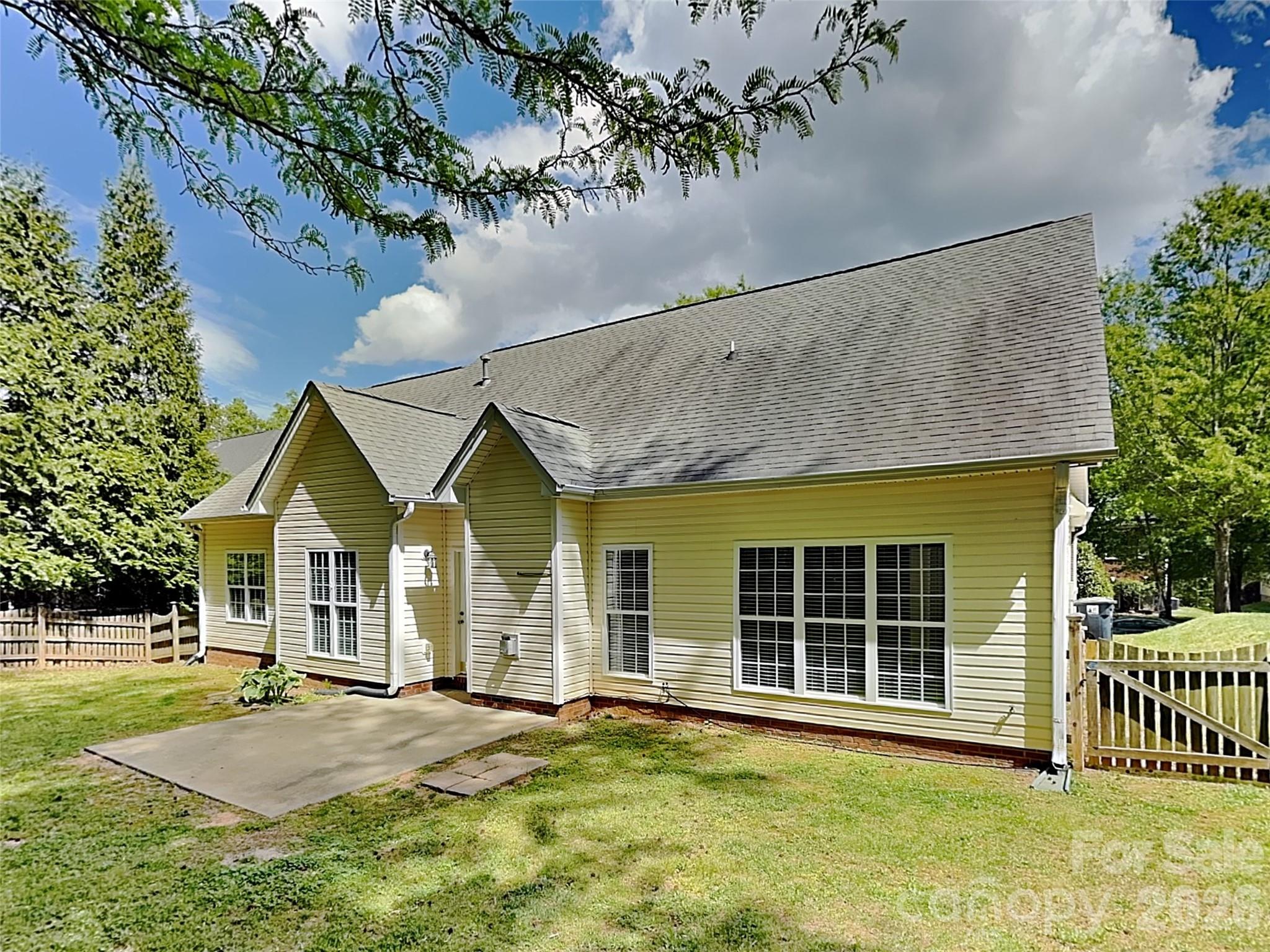 1004 Sentinel Drive — Indian Trail