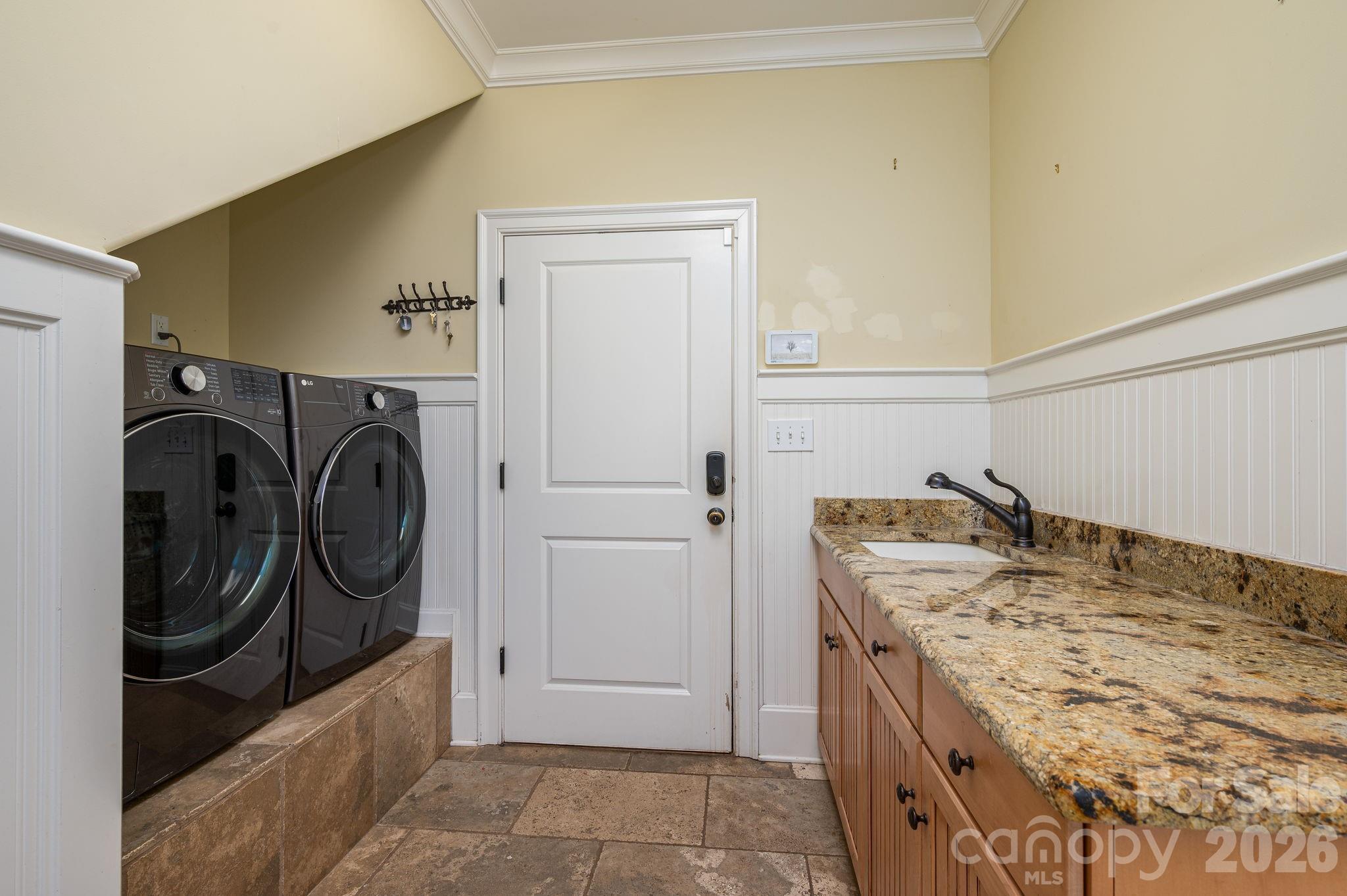 6627 Harbor Oaks Drive — Denver