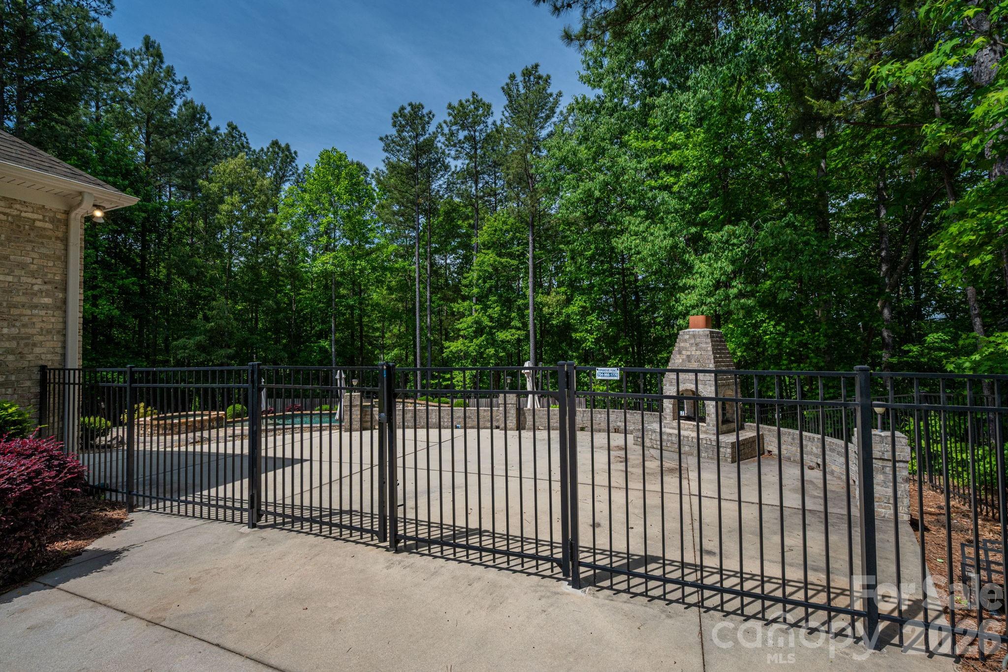 6627 Harbor Oaks Drive — Denver
