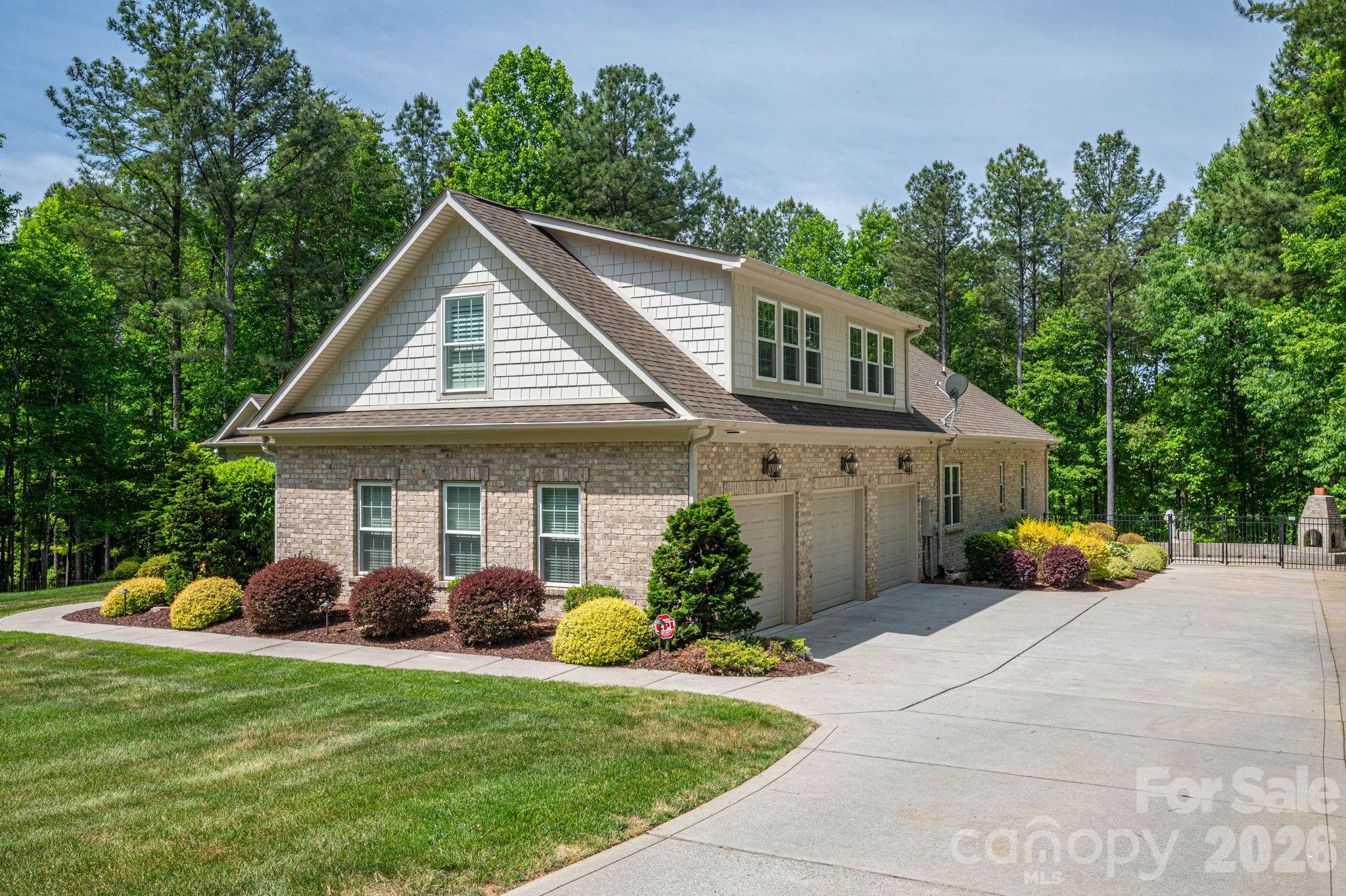 6627 Harbor Oaks Drive — Denver