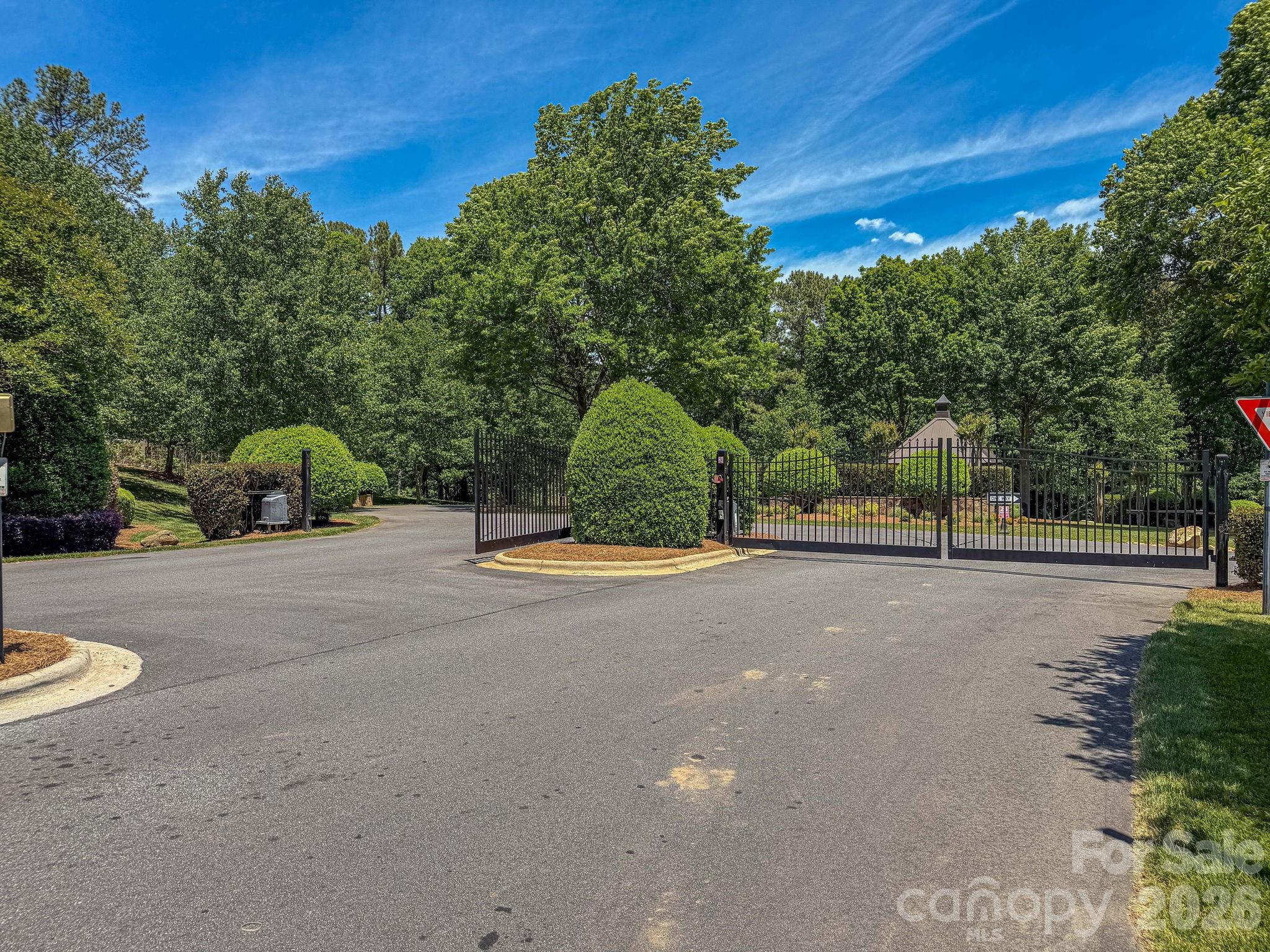 6627 Harbor Oaks Drive — Denver