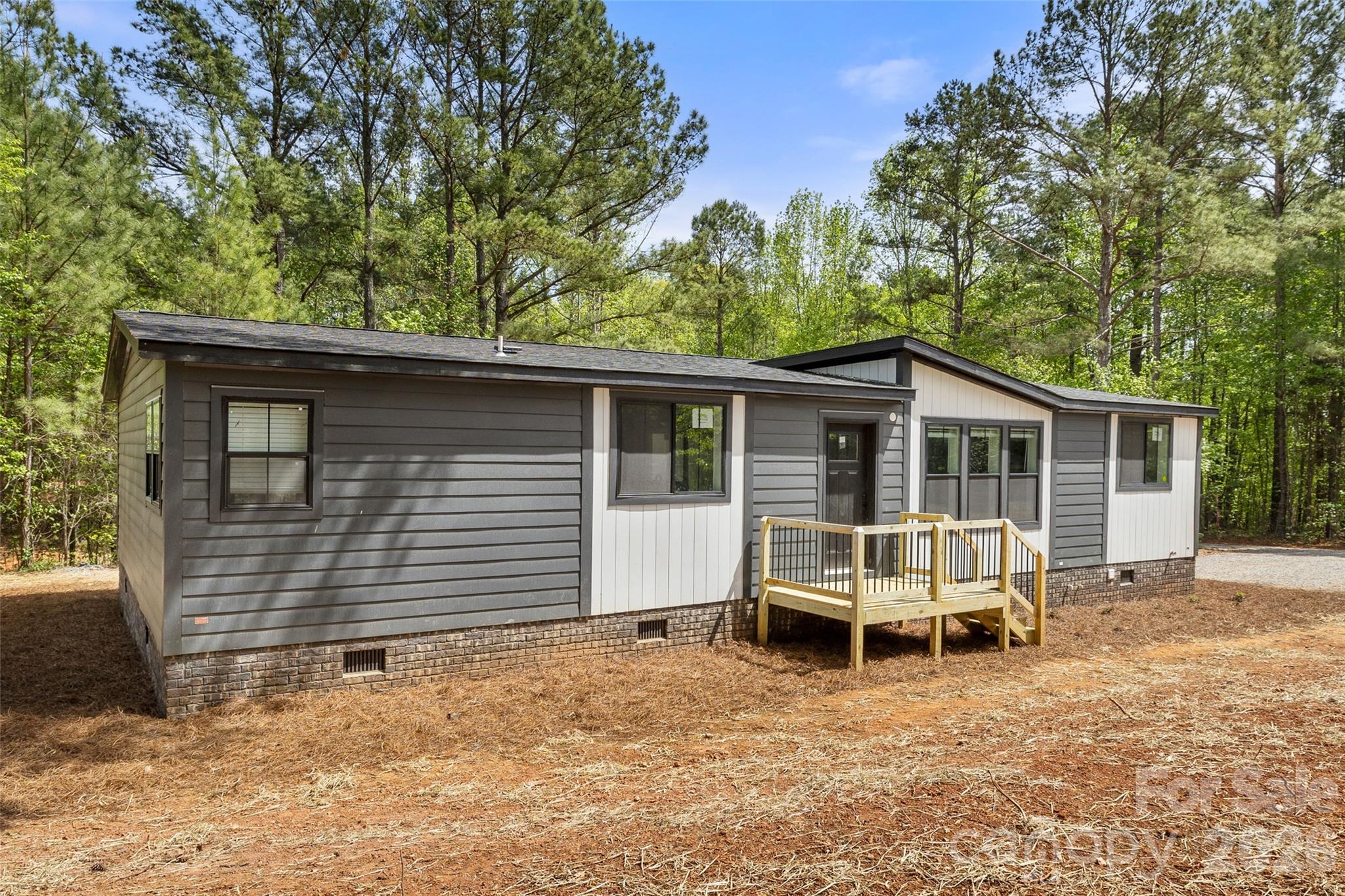 1700 Logan Terry Road — Lancaster