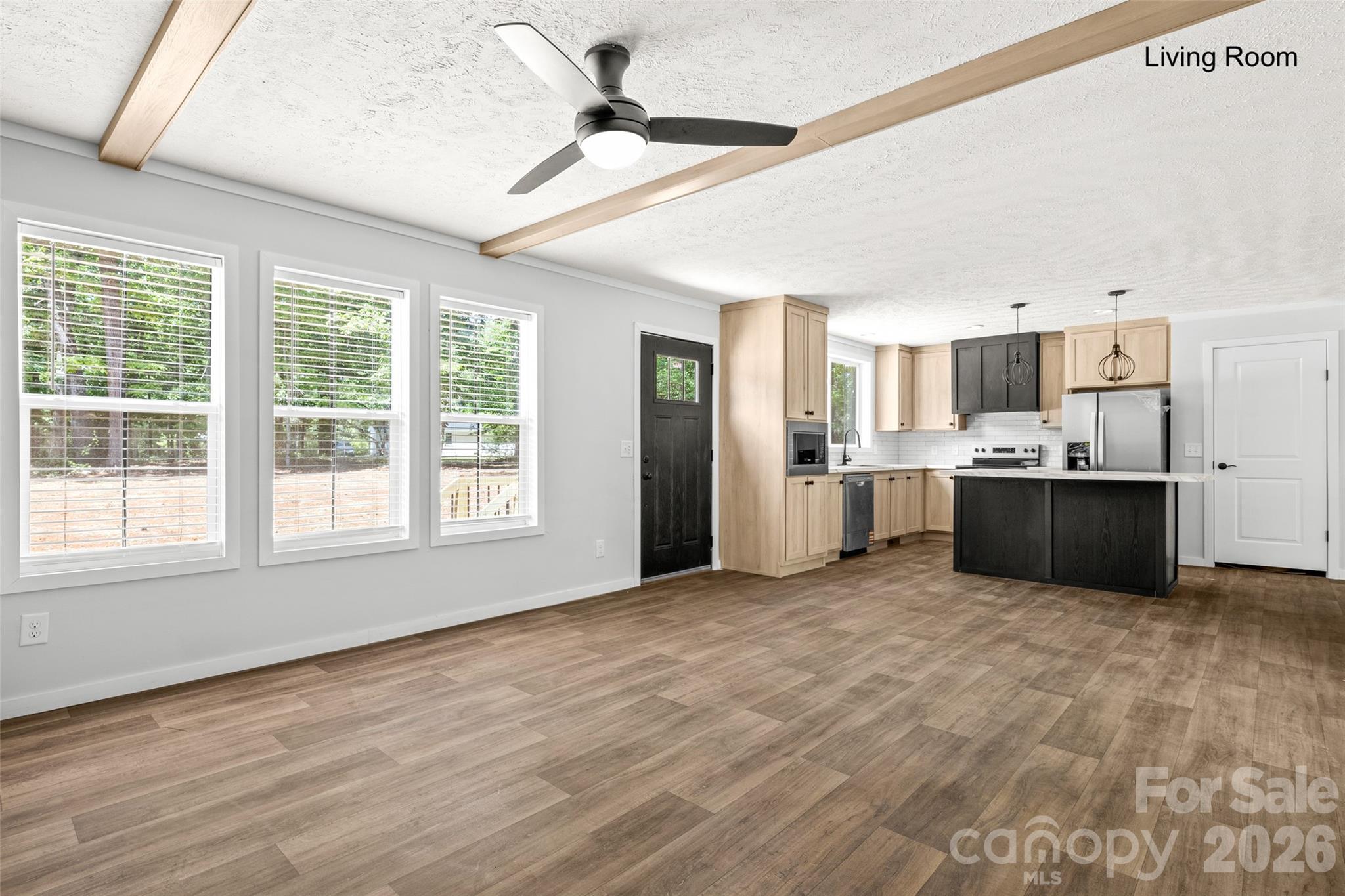 1700 Logan Terry Road — Lancaster