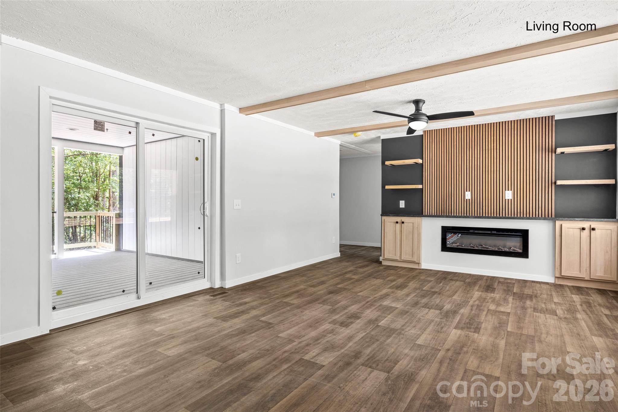 1700 Logan Terry Road — Lancaster