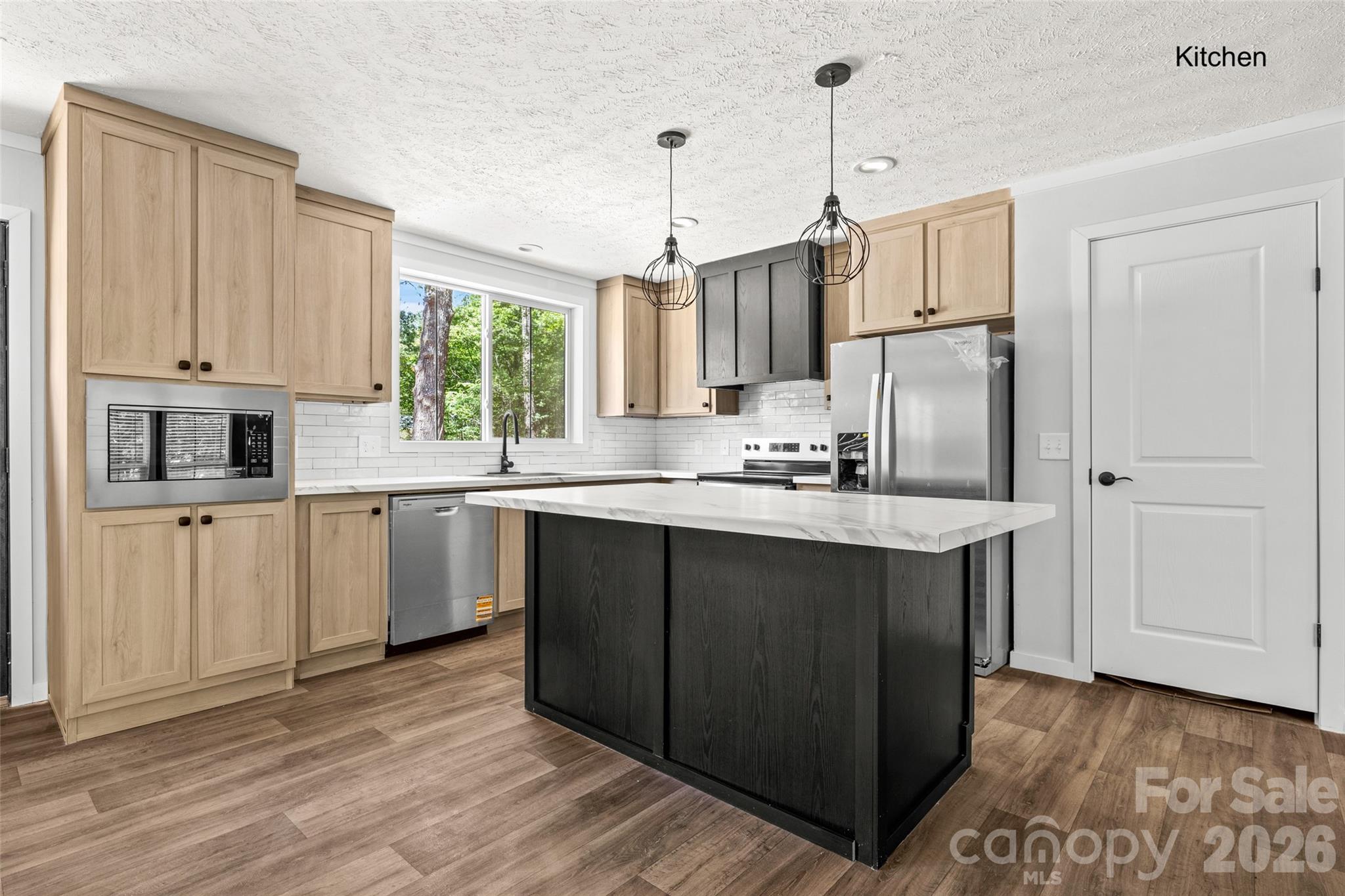 1700 Logan Terry Road — Lancaster