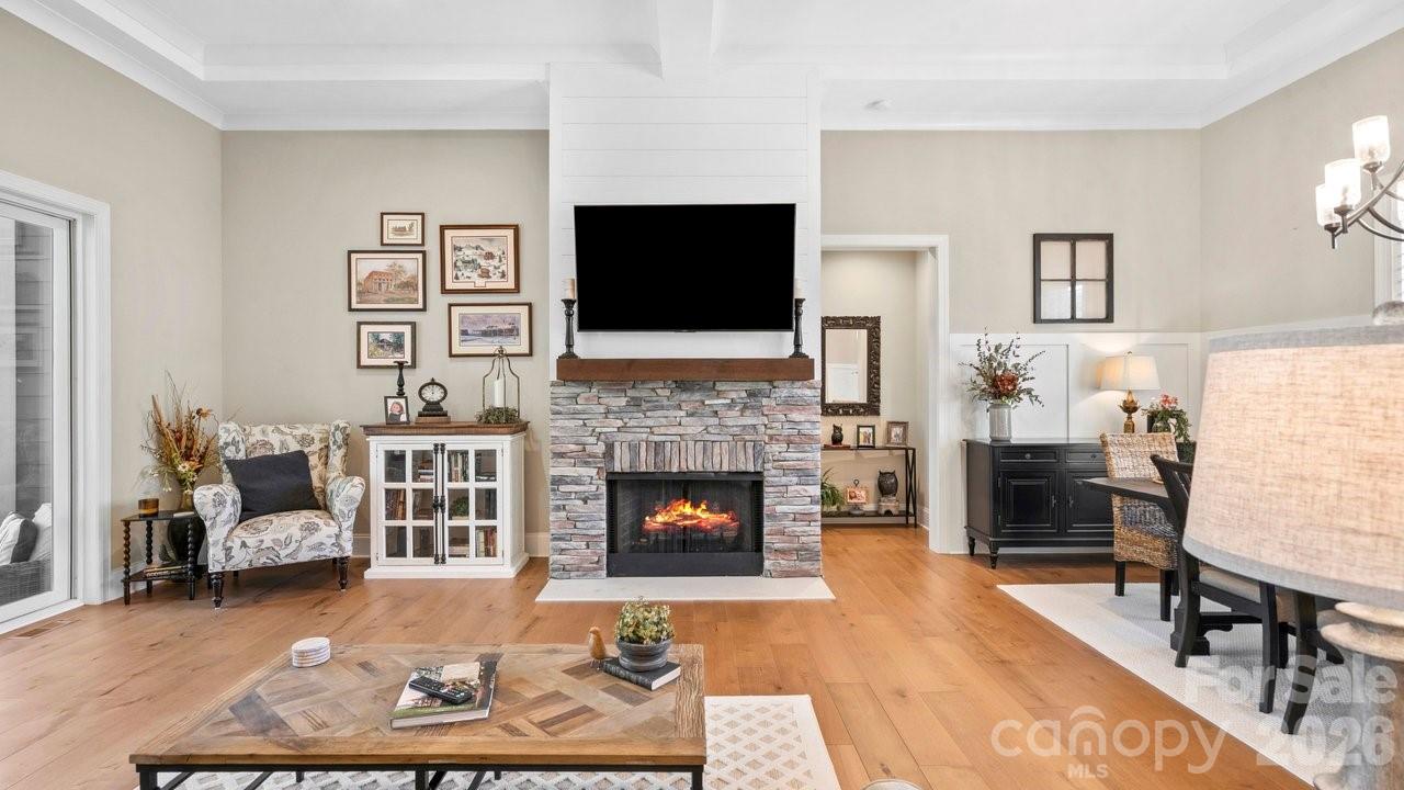 144 Mcneil Lane — Mooresville