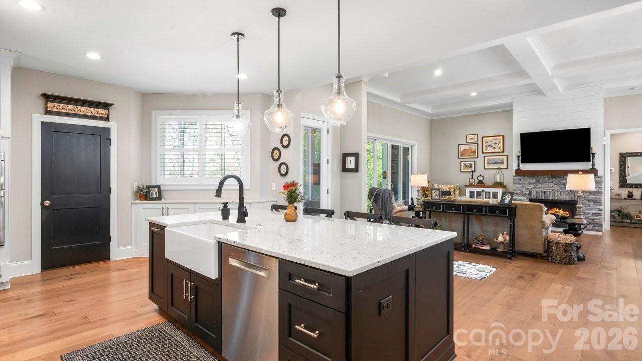 144 Mcneil Lane — Mooresville
