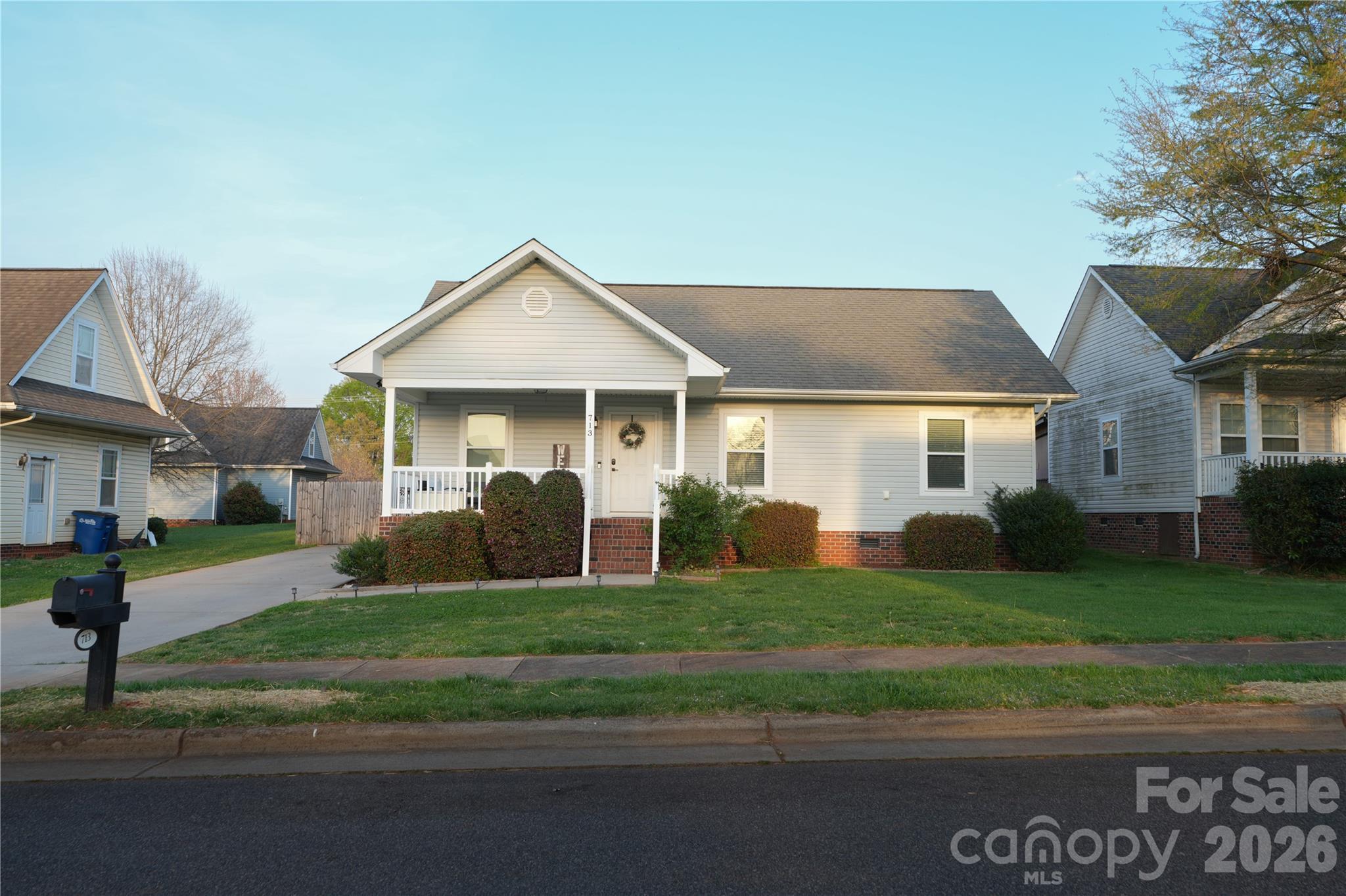 713 Willie Beatty Court — Statesville
