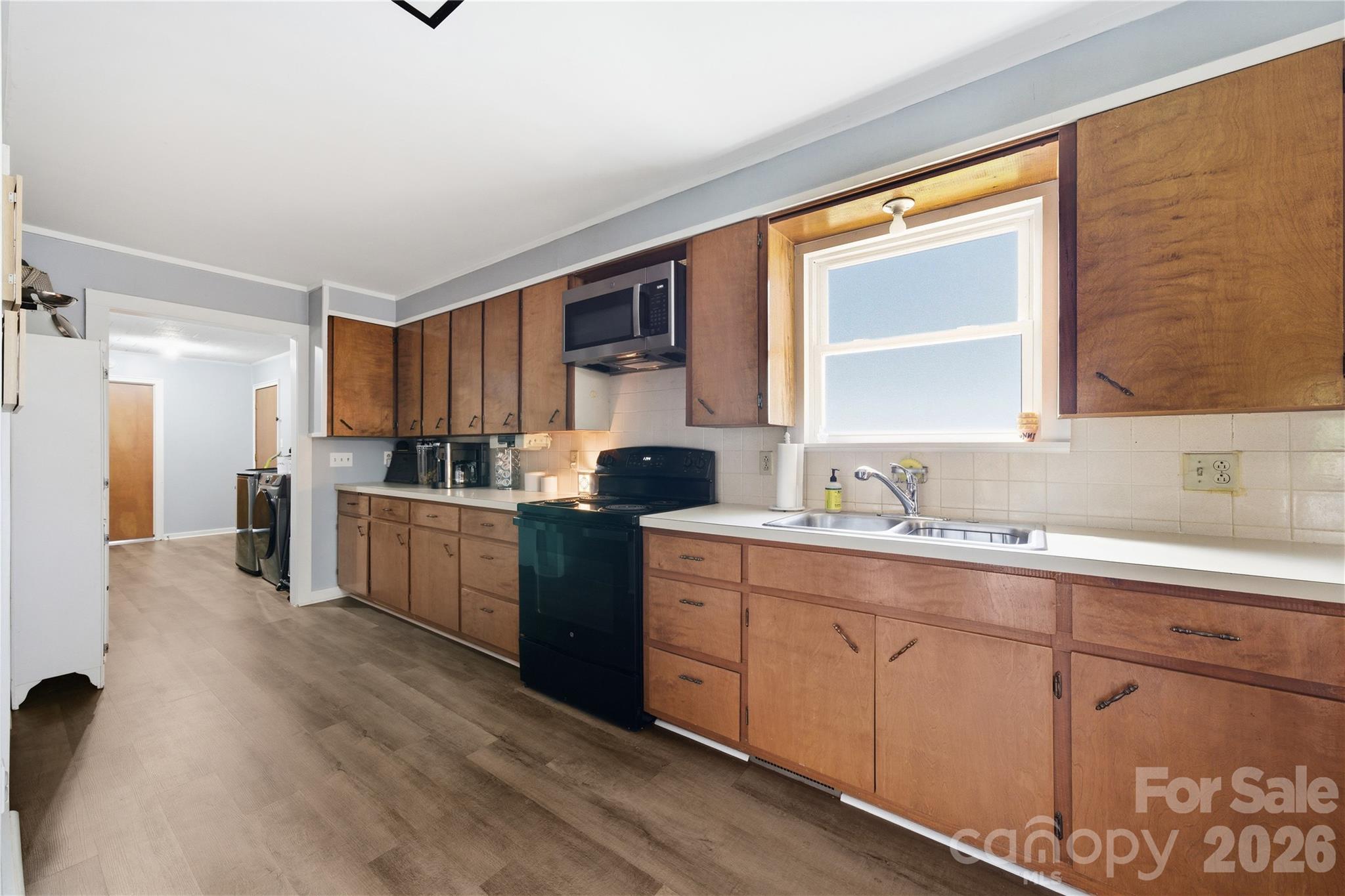 2452 Tower Road — East Bend