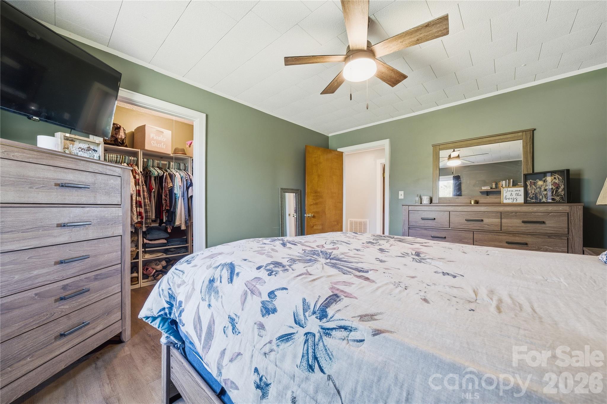 2452 Tower Road — East Bend