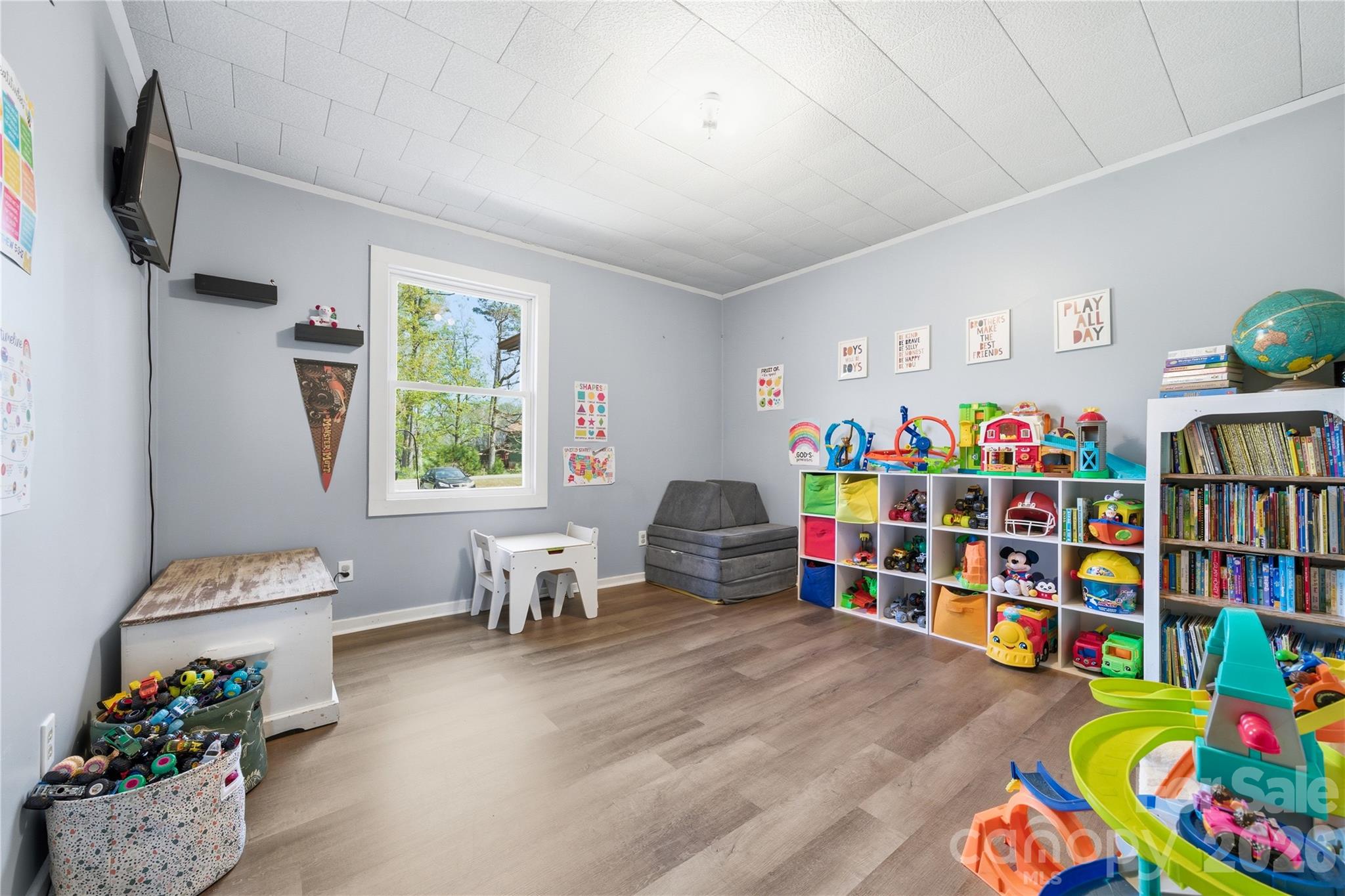 2452 Tower Road — East Bend