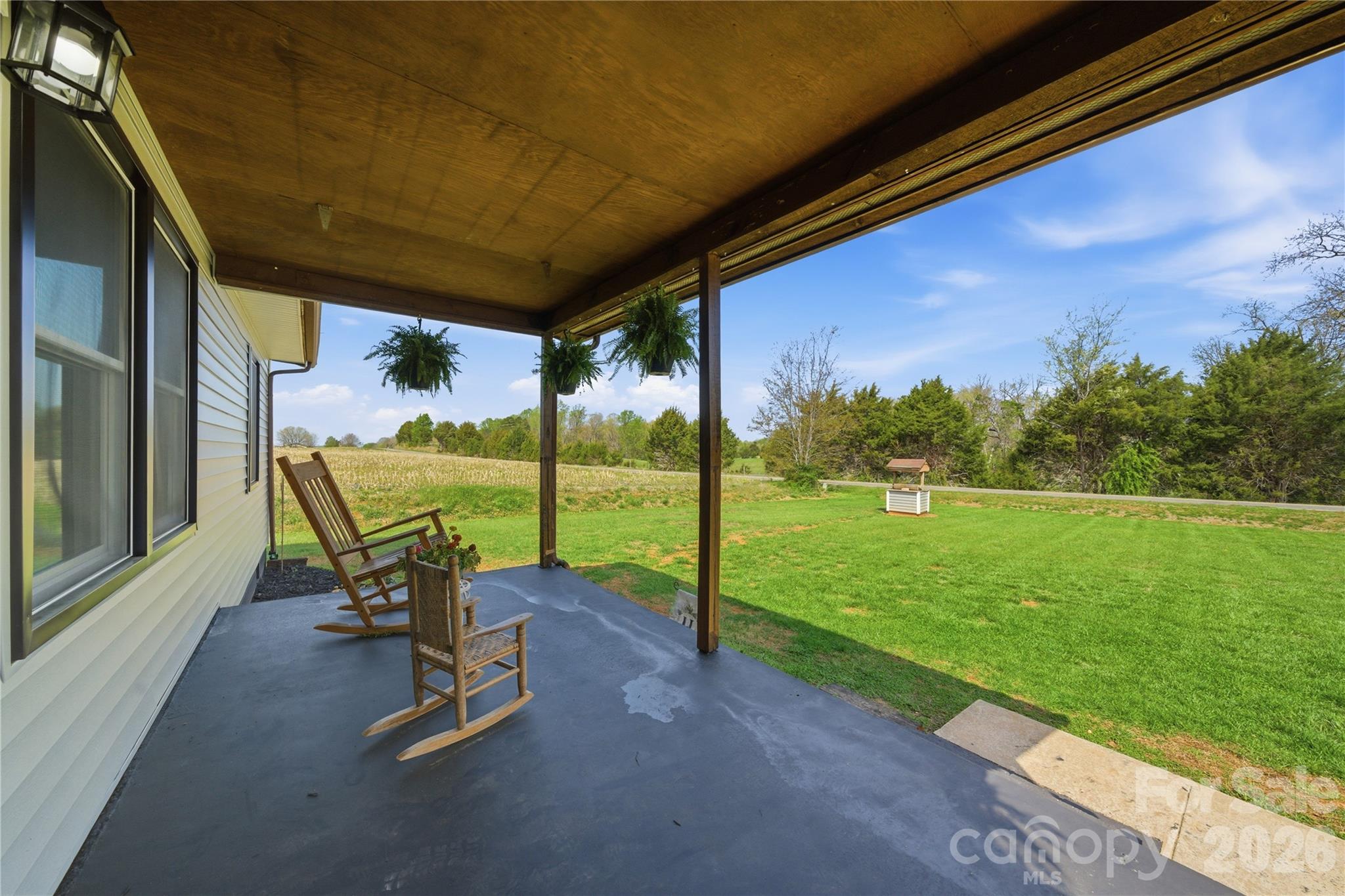 2452 Tower Road — East Bend