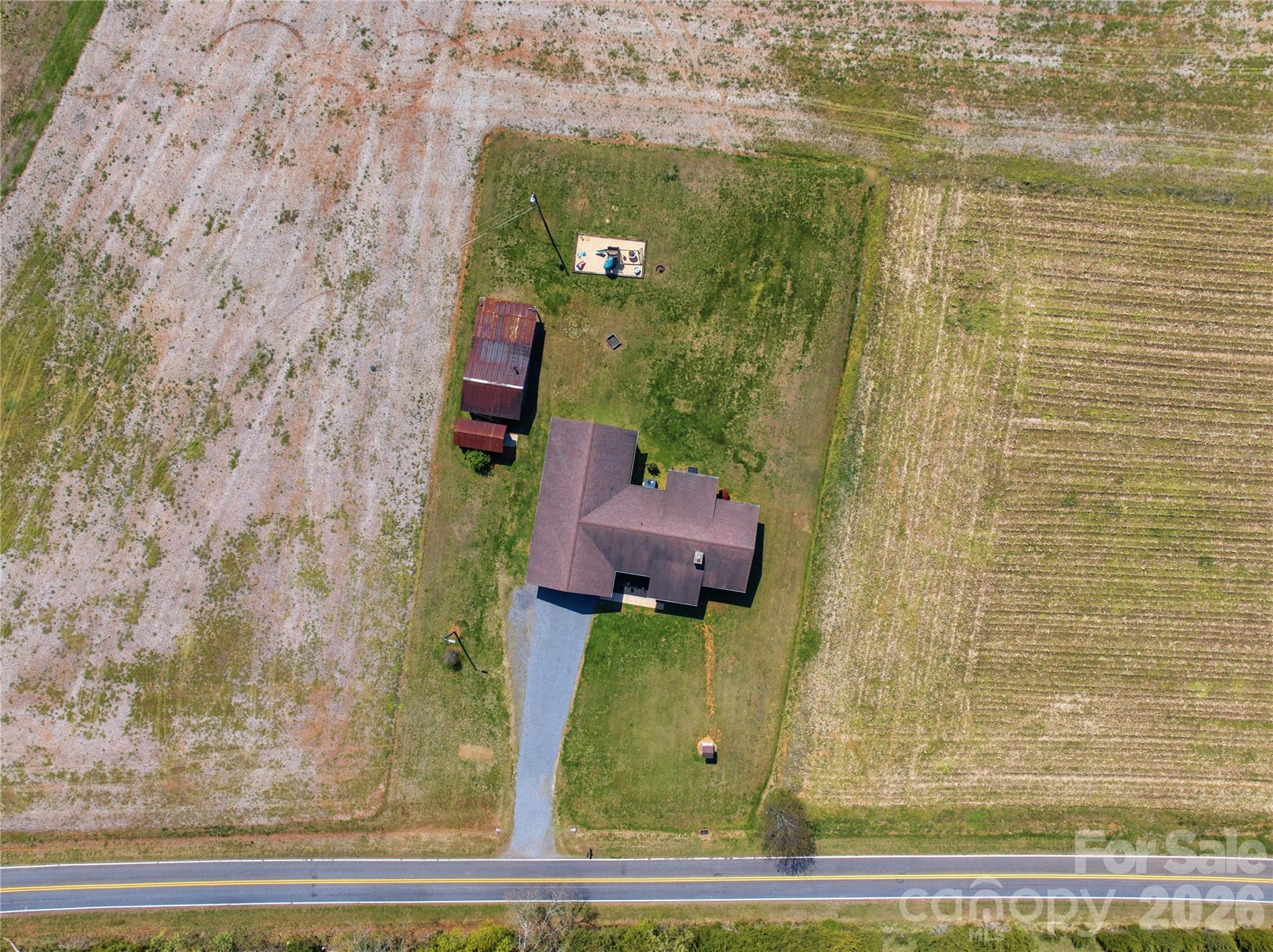 2452 Tower Road — East Bend