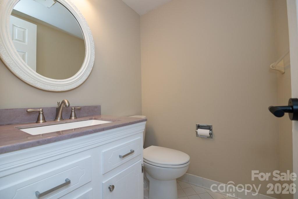 2232 Lawton Bluff Road — Charlotte