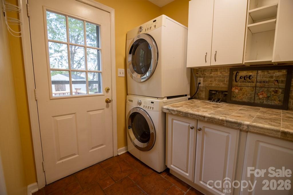 2232 Lawton Bluff Road — Charlotte