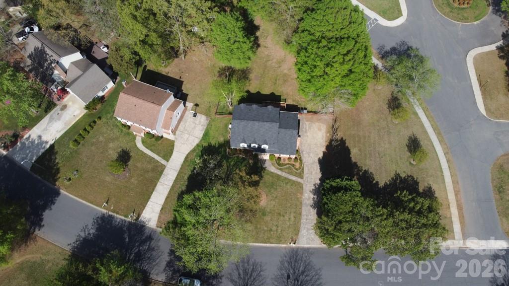 2232 Lawton Bluff Road — Charlotte