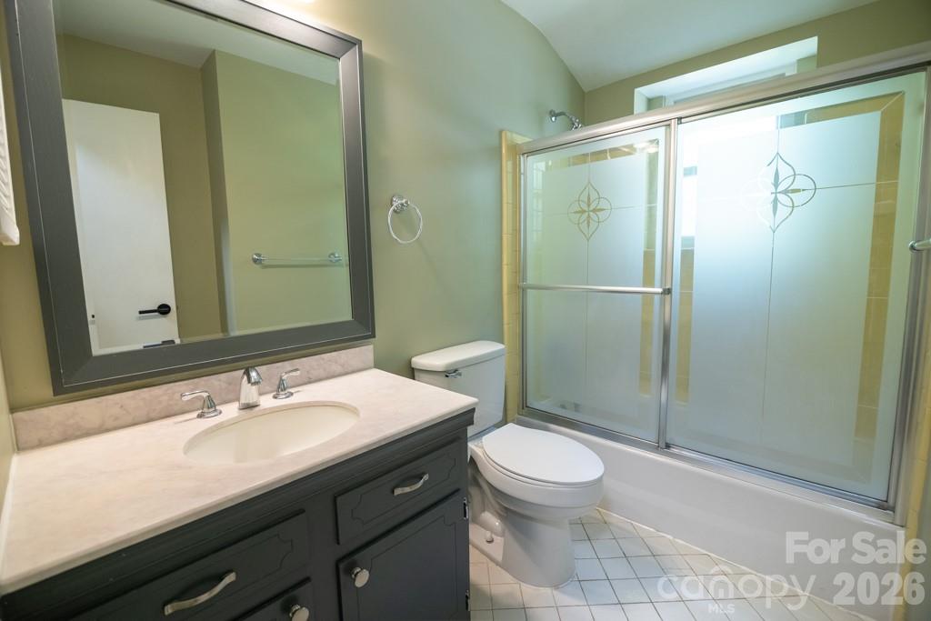 2232 Lawton Bluff Road — Charlotte