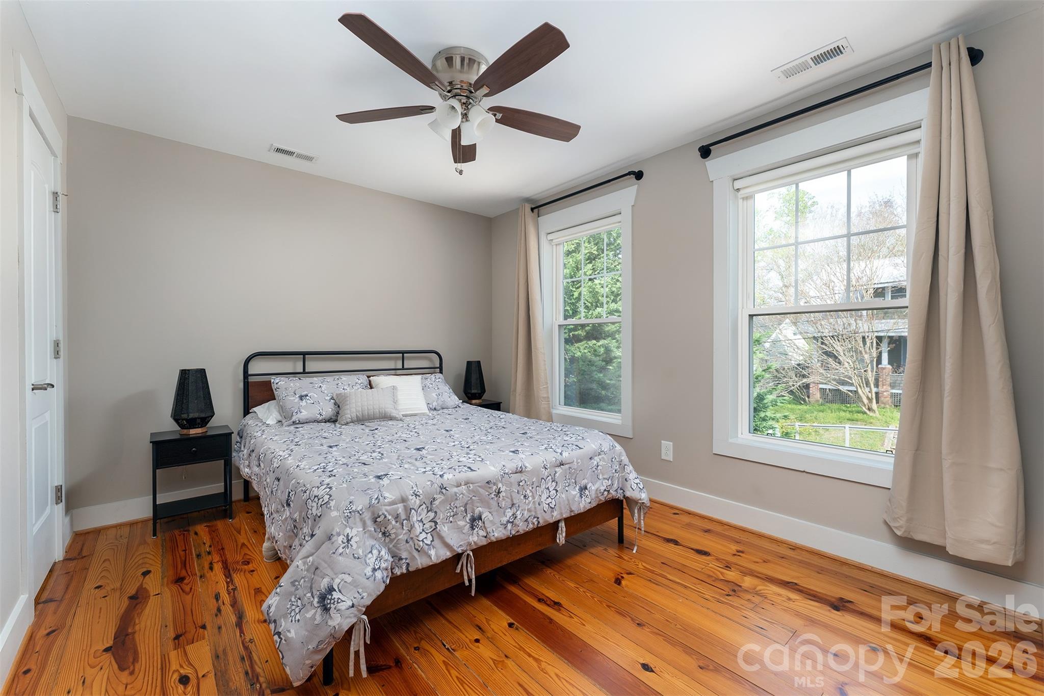 101 Courtland Avenue — Asheville
