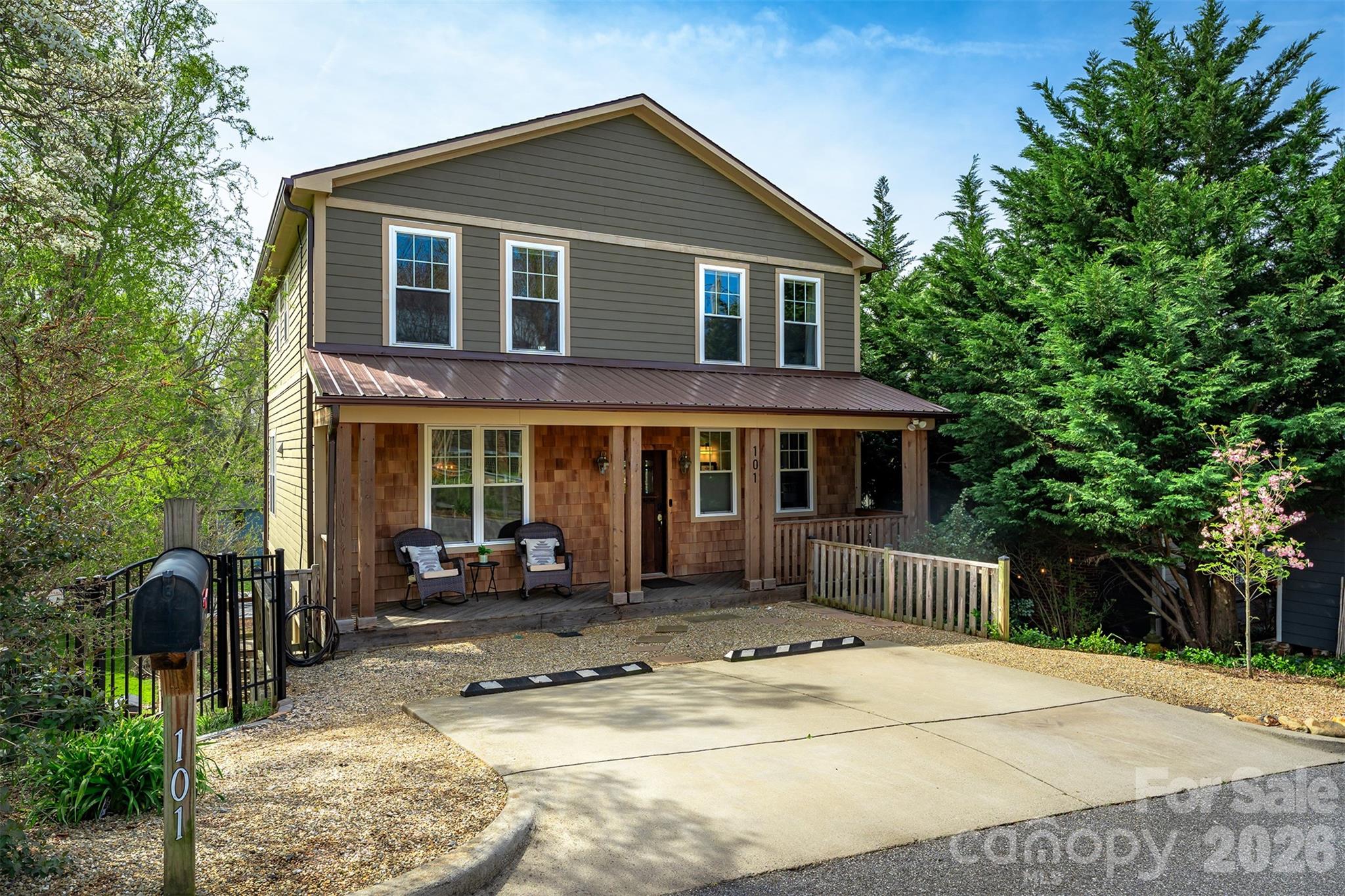 101 Courtland Avenue — Asheville