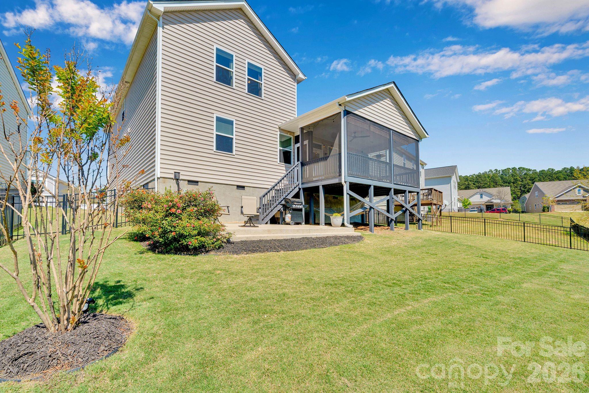 13124 Lakemore Drive — Charlotte