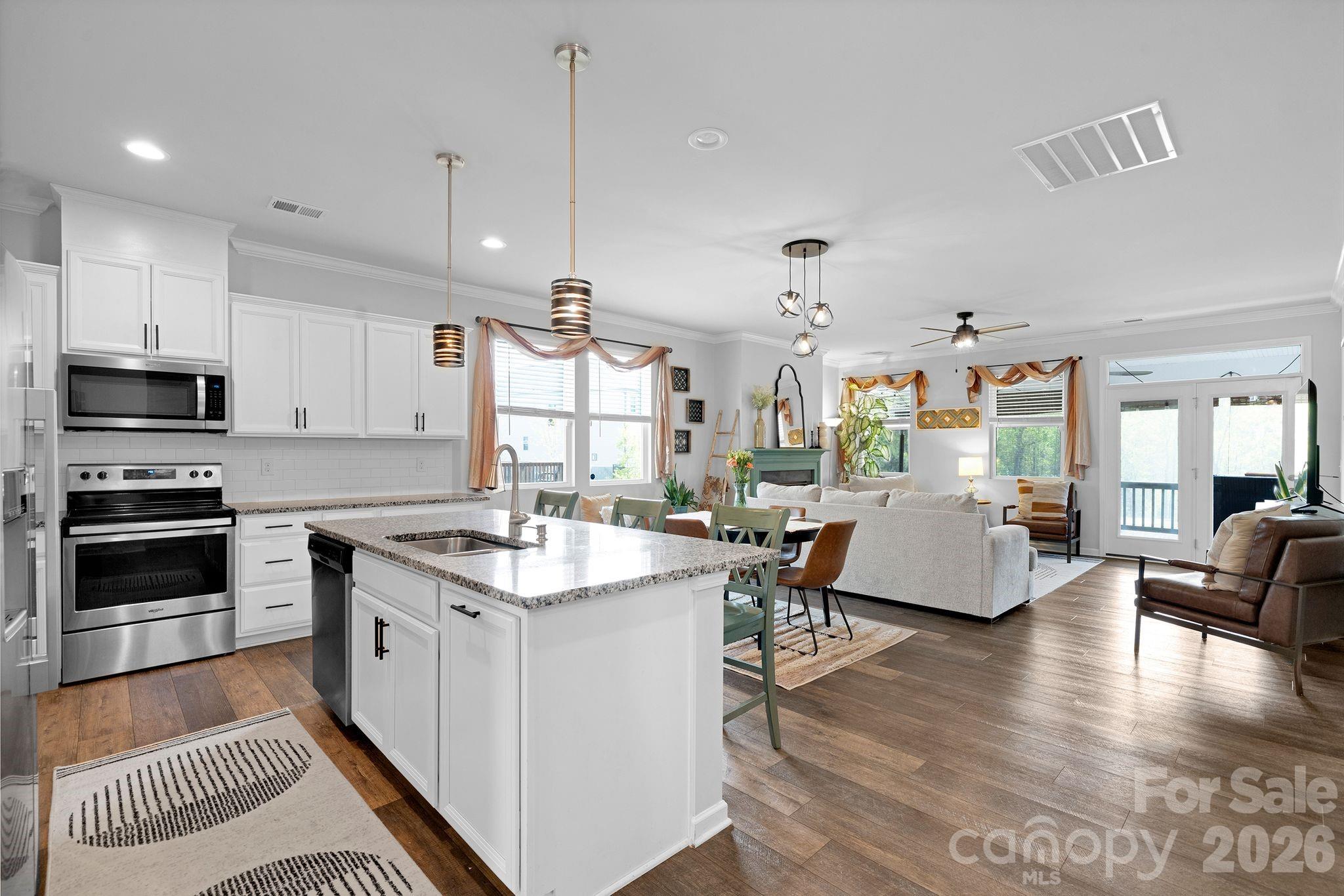 13124 Lakemore Drive — Charlotte