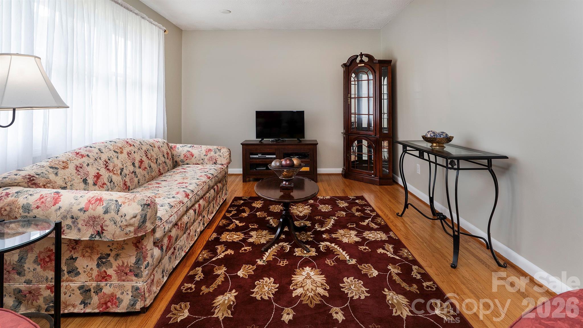 2700 Mount Pleasant Road S — Mount Pleasant