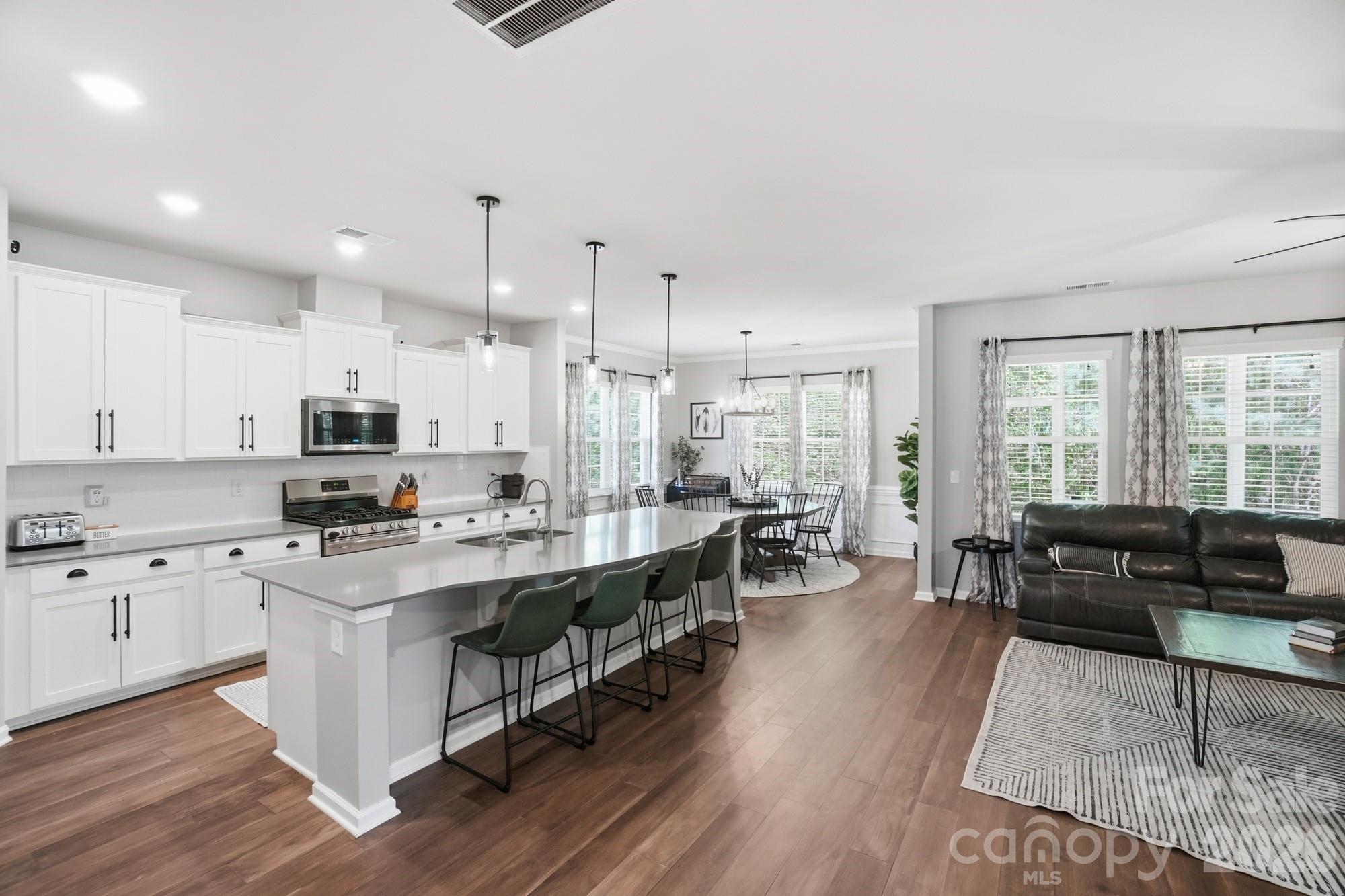 2102 Abundance Lane — Waxhaw