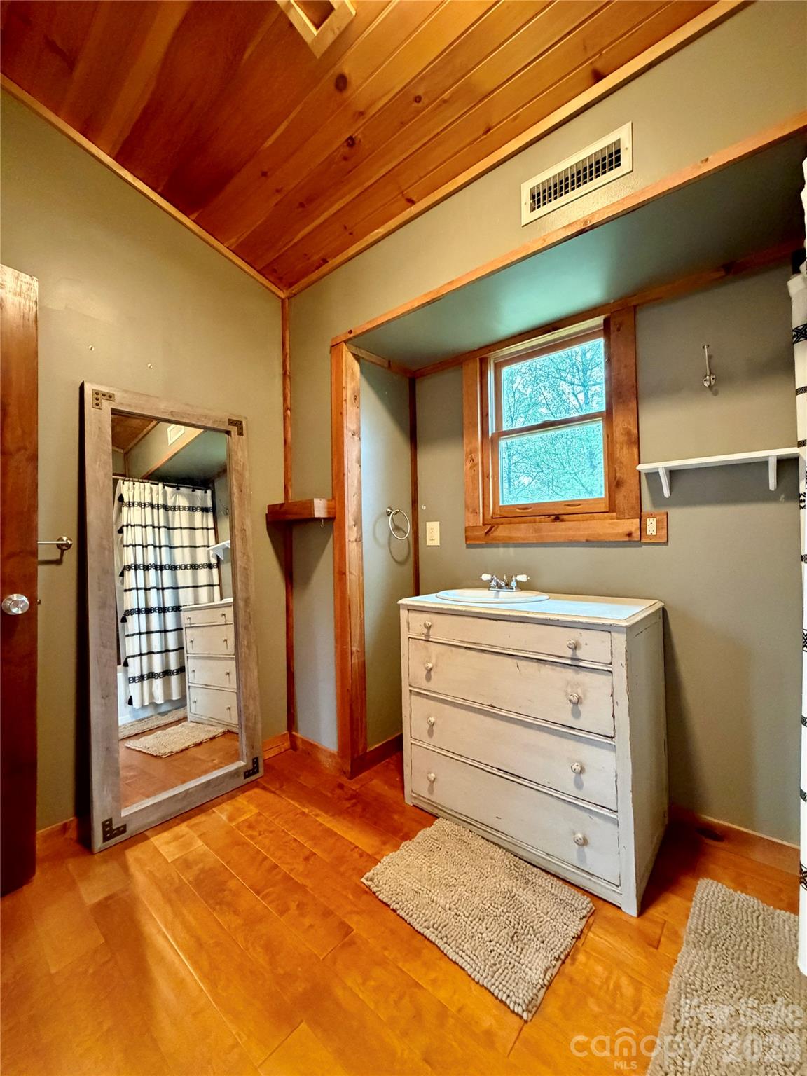 1142 Clearwater Parkway — Rutherfordton