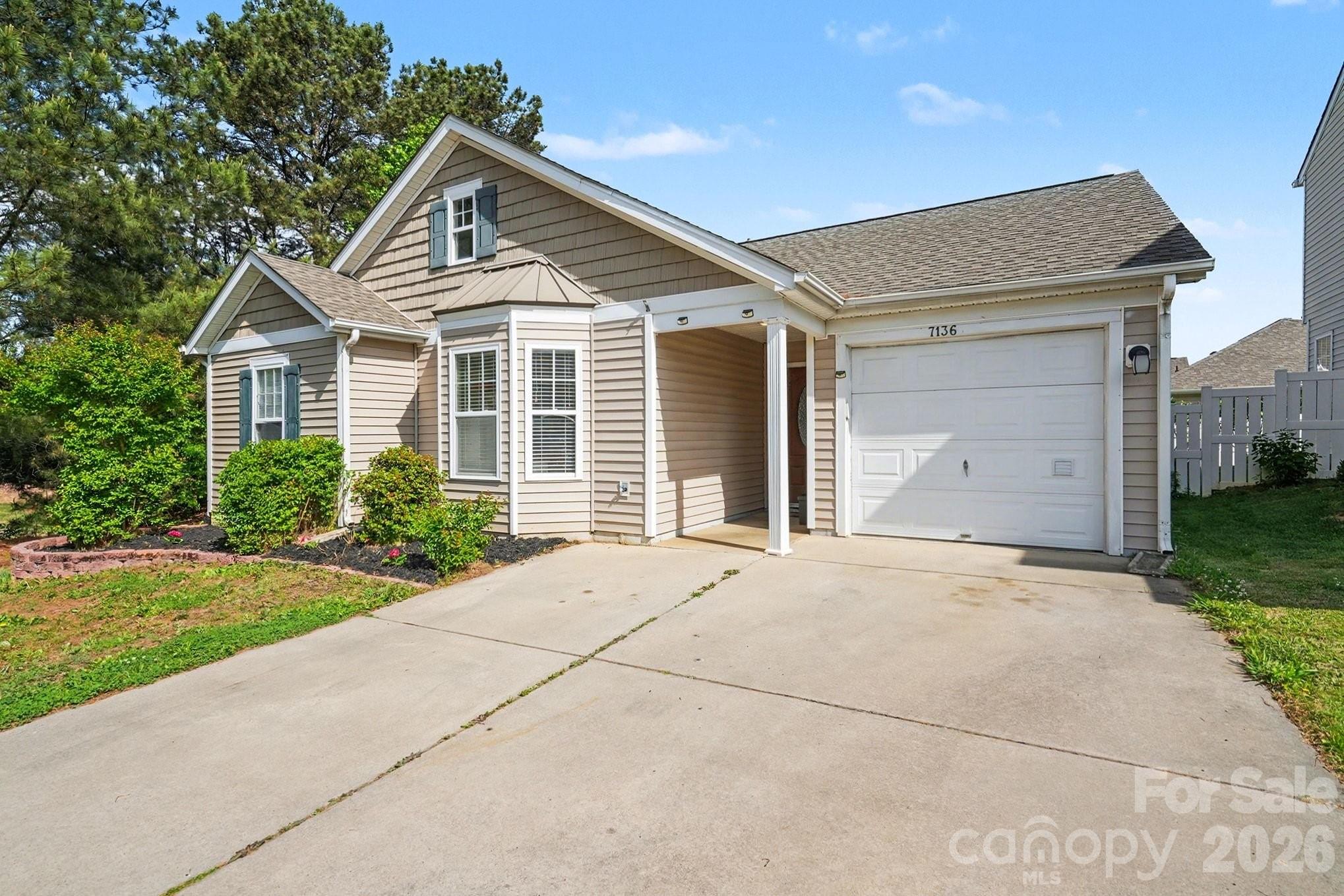 7136 Caggy Lane — Indian Land