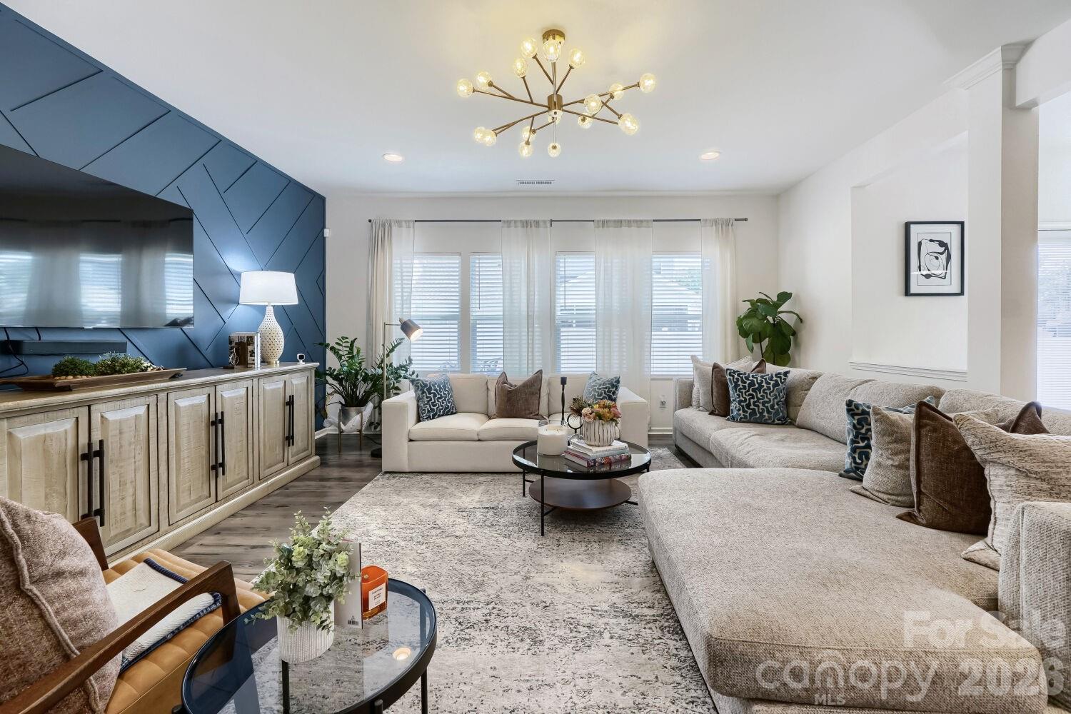 7004 Duncan Acres Drive #142 — Belmont