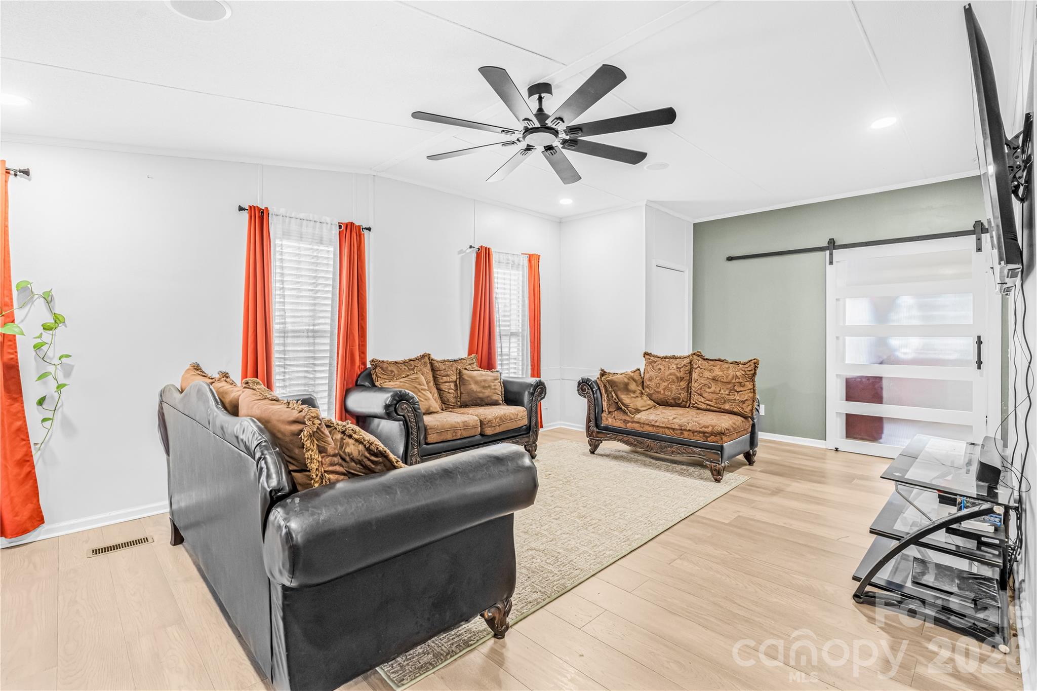 2235 Sandy Ridge Church Road — Morven