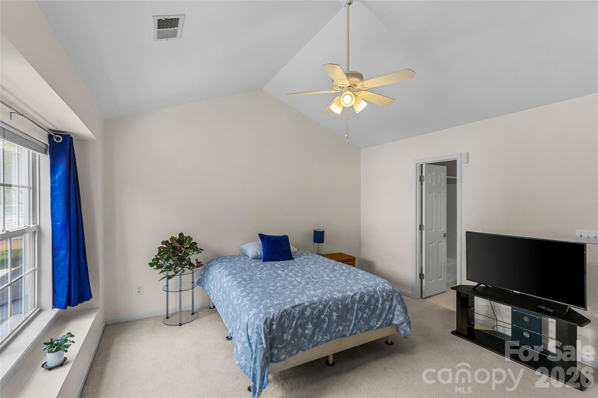 8733 Robinson Forest Drive — Charlotte