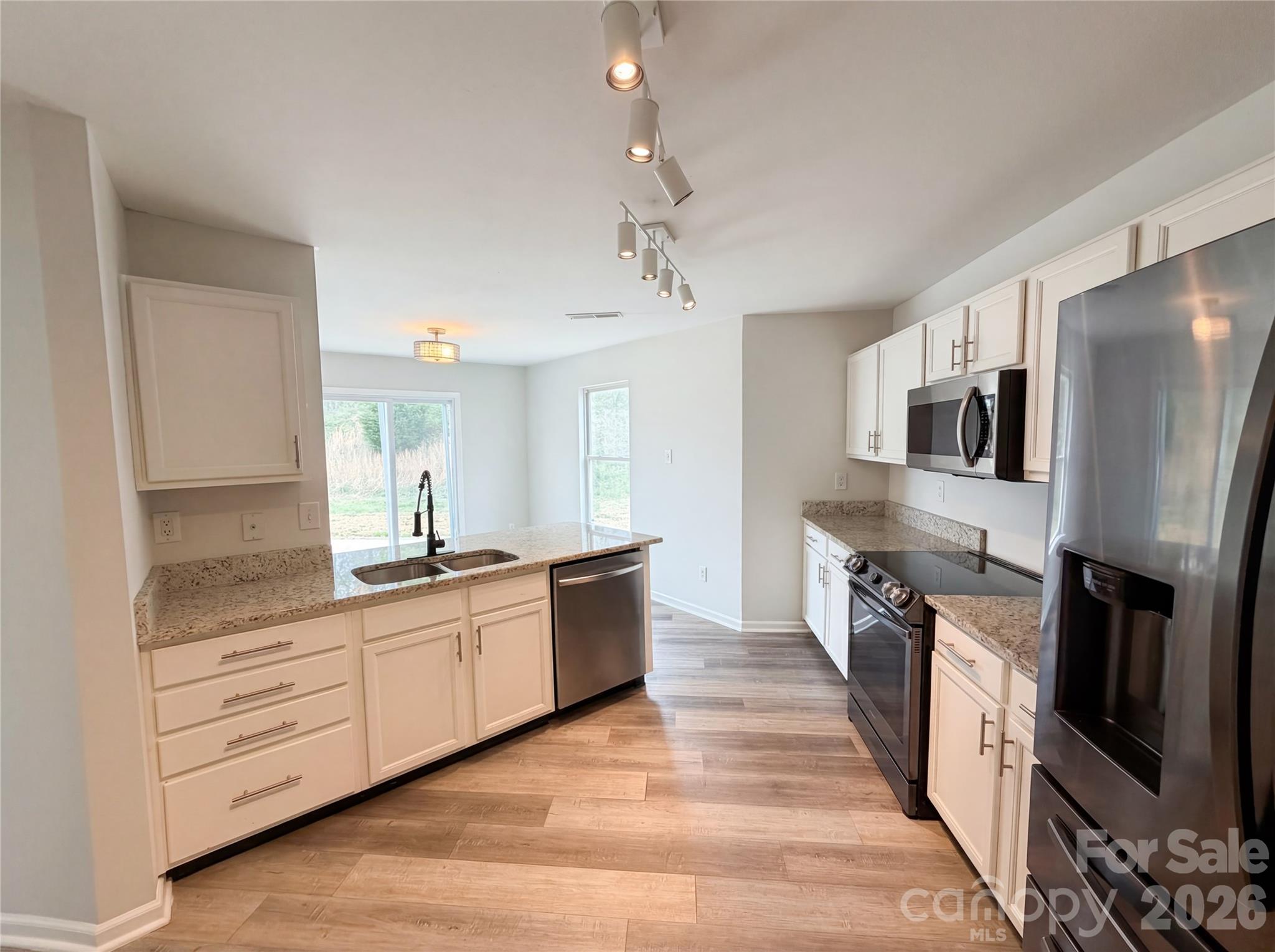 416 Inverness Lane — Salisbury