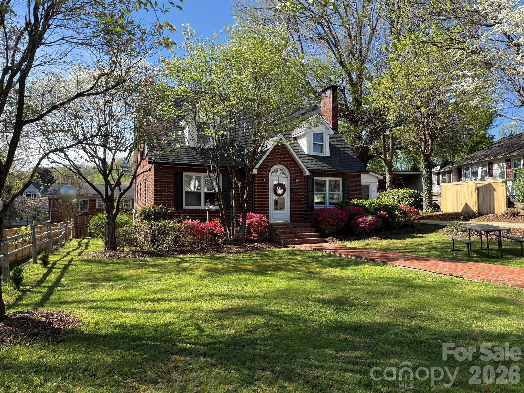 110 Lincoln Avenue — Marion