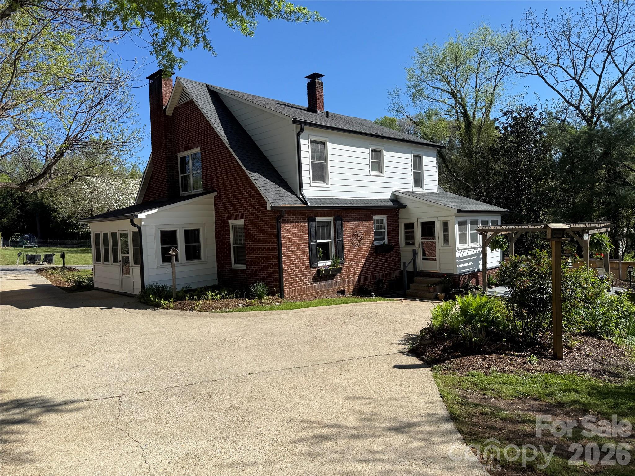 110 Lincoln Avenue — Marion