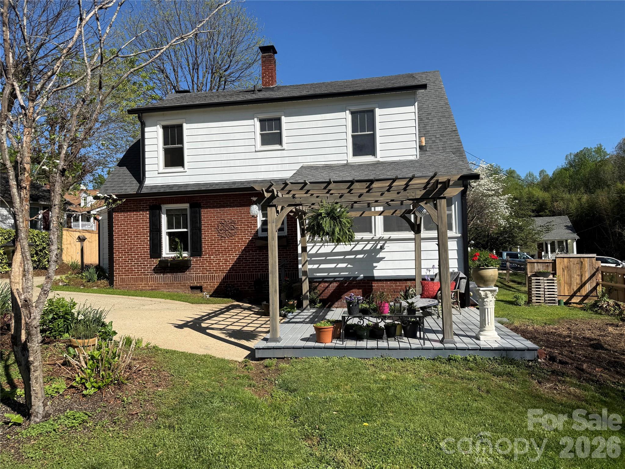 110 Lincoln Avenue — Marion