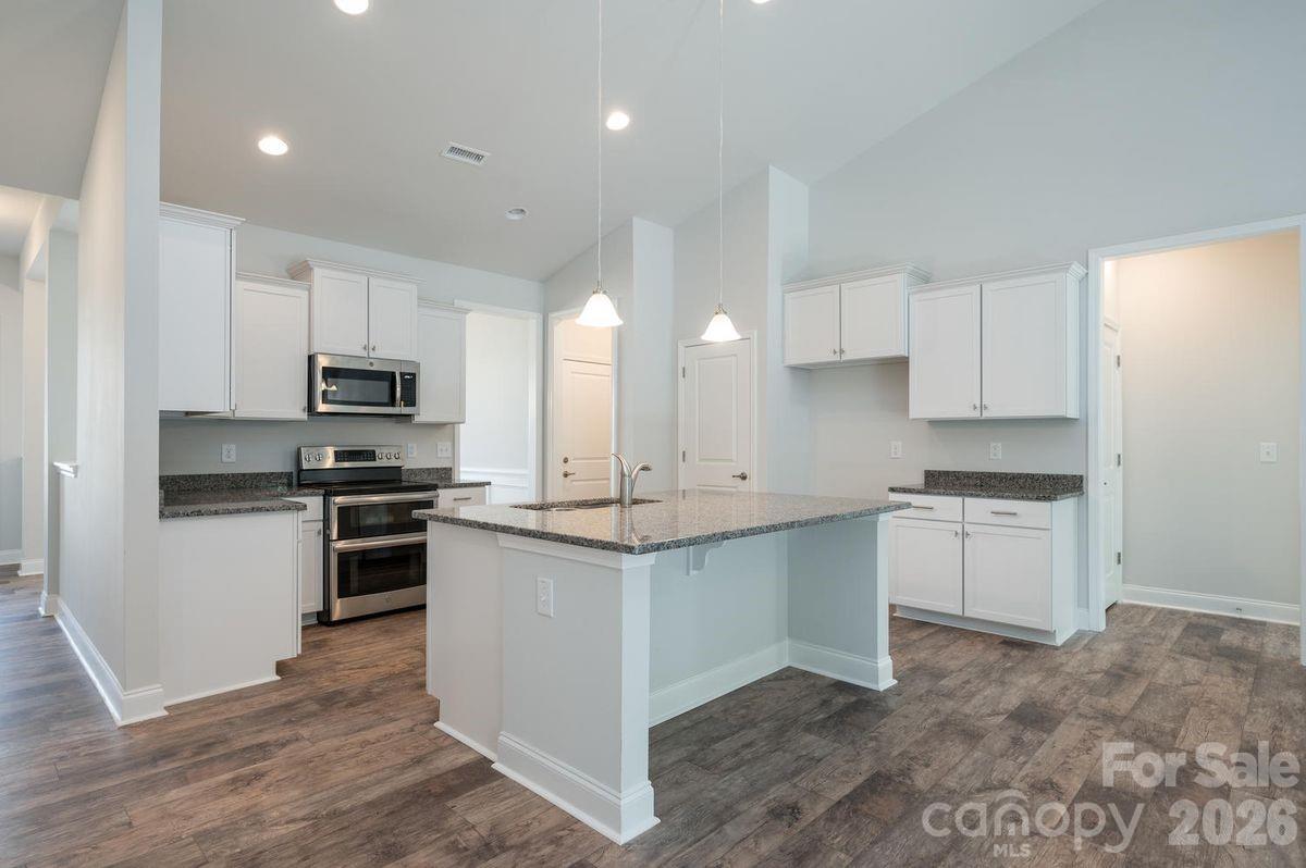 1007 Penarth Court #18 — Catawba