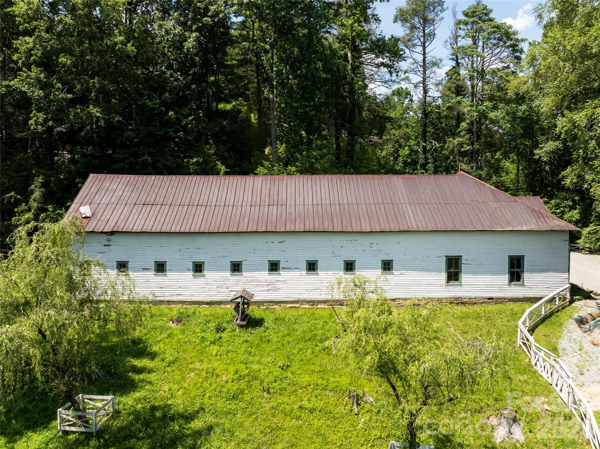 34 Oak Gate Drive — Hendersonville
