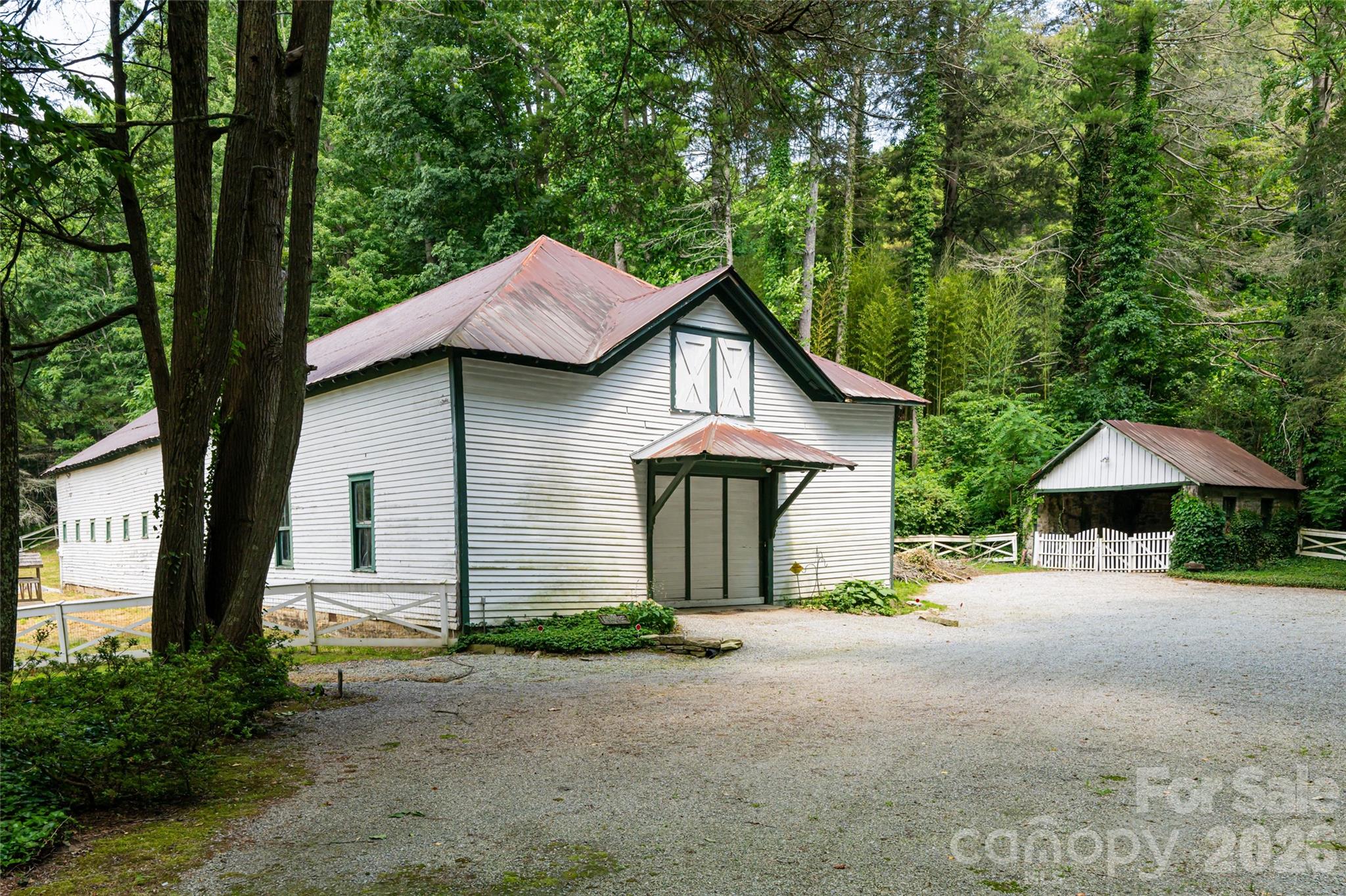 2531 Little River Road — Hendersonville