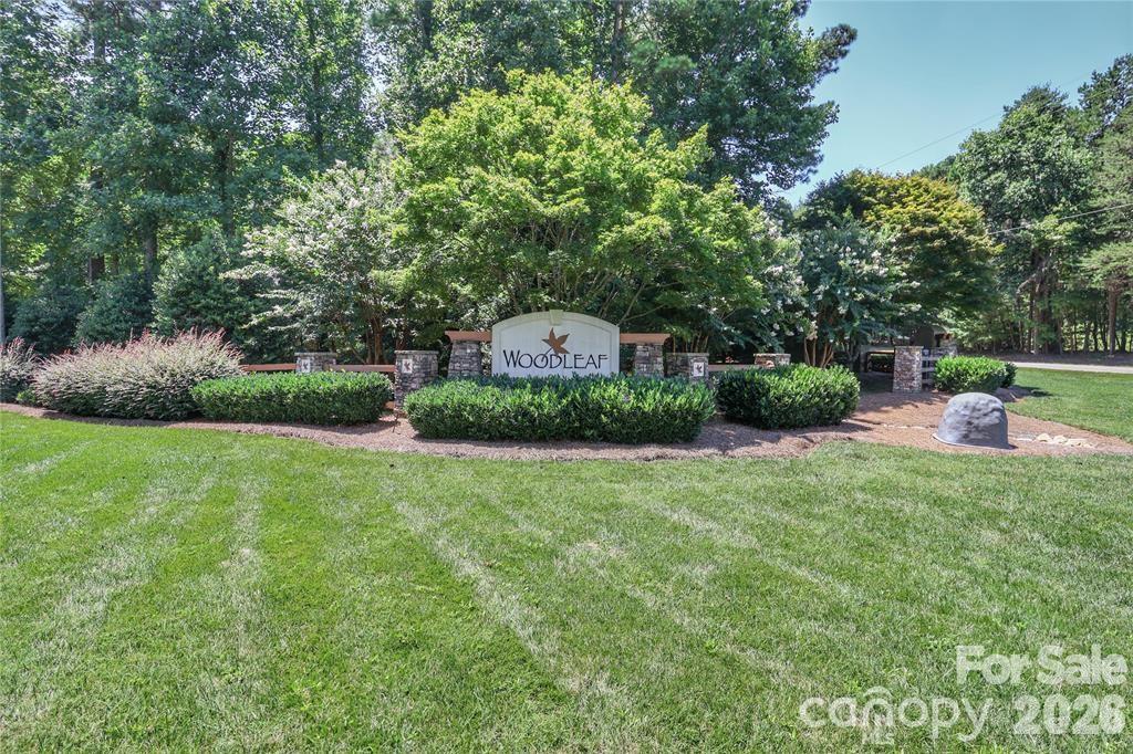 372 Kenway Loop — Mooresville