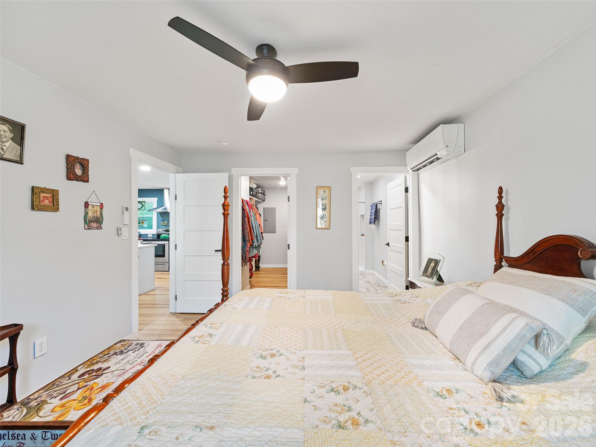 1280 Old Mine Fork Road — Burnsville