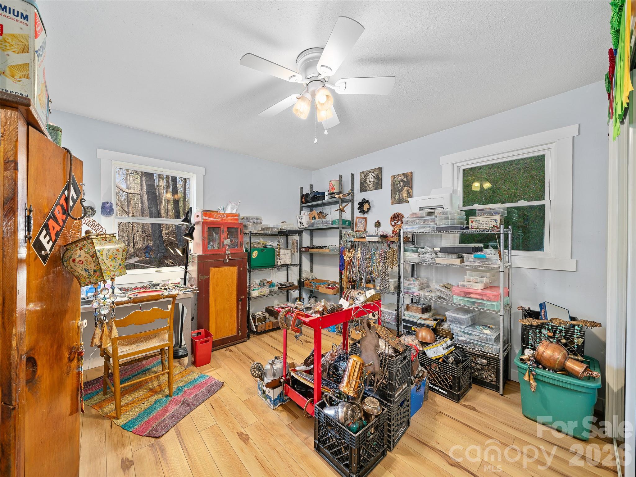 1280 Old Mine Fork Road — Burnsville