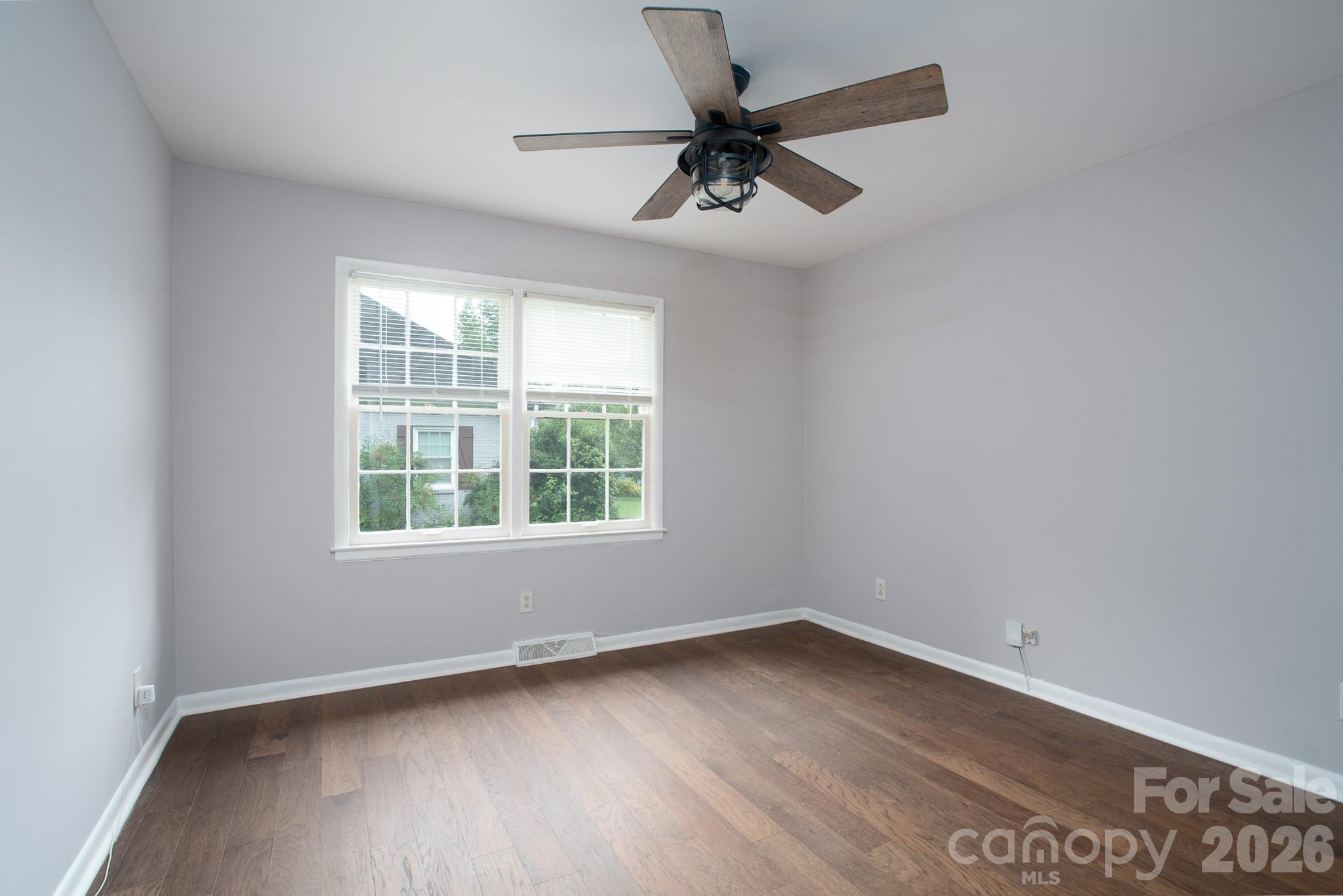 5742 faulconbridge Road — Charlotte