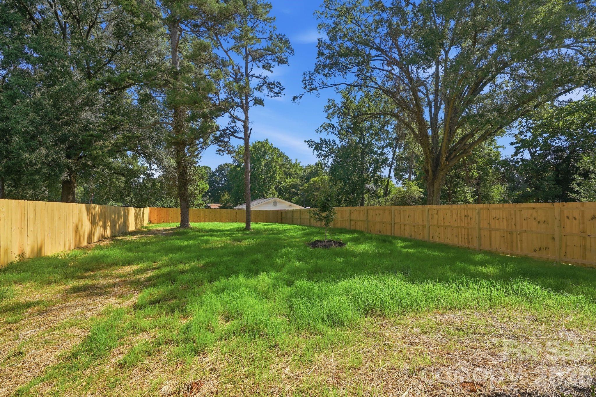 4020 Avalon Avenue — Charlotte