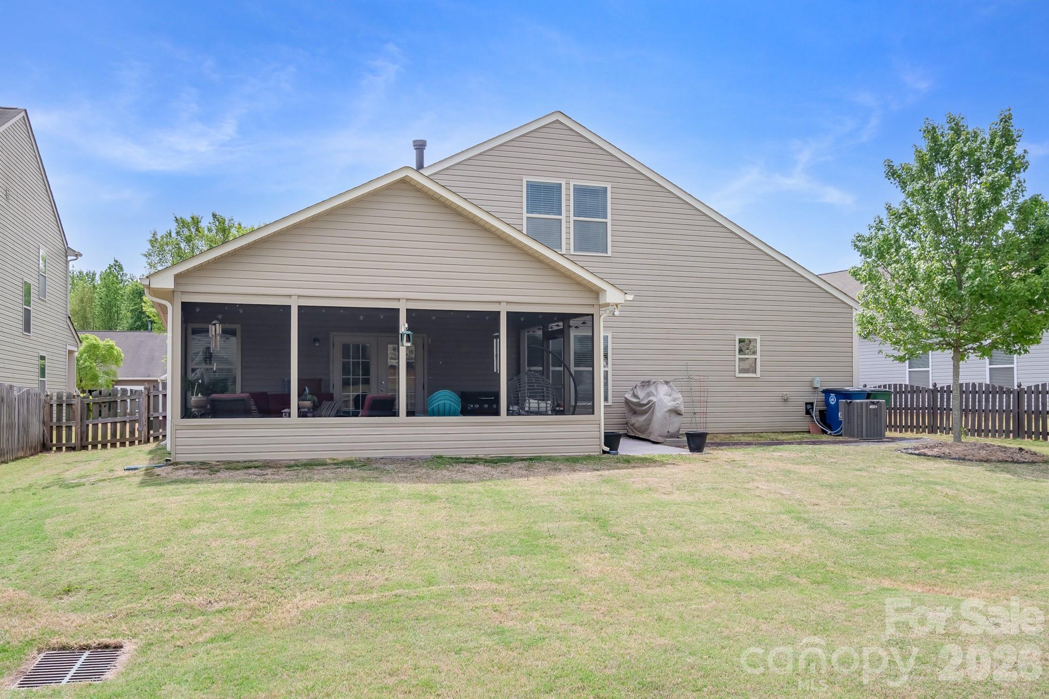 1710 Yellow Daisy Drive — Matthews
