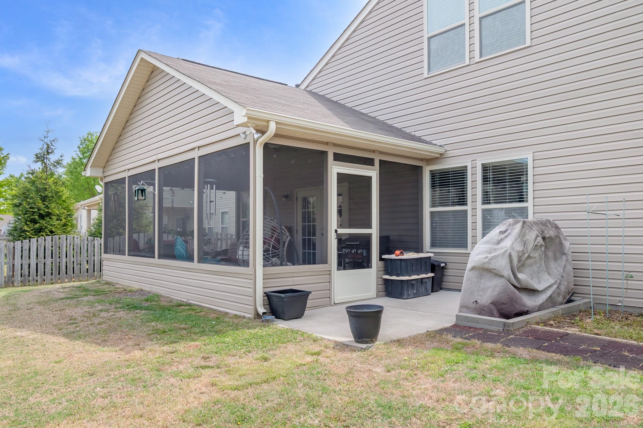 1710 Yellow Daisy Drive — Matthews