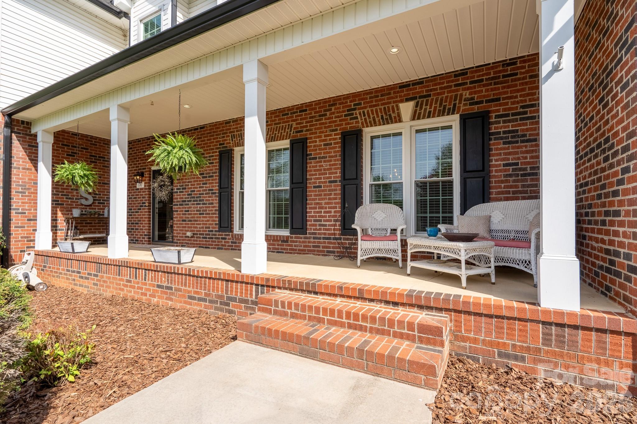 176 Spring Forest Drive — Statesville